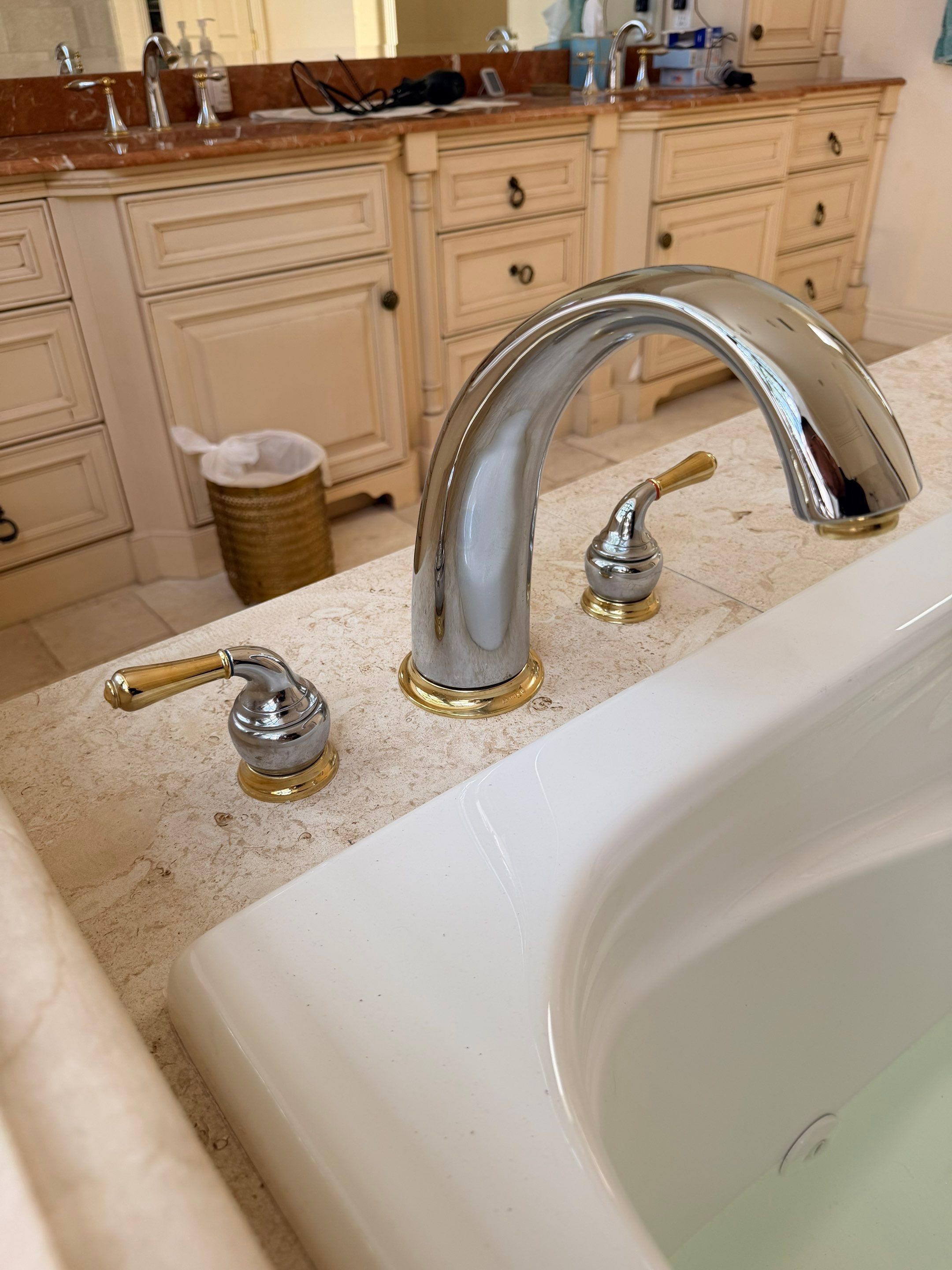 Roman Tub Remodel - Deerfield Beach by Hevi Tile