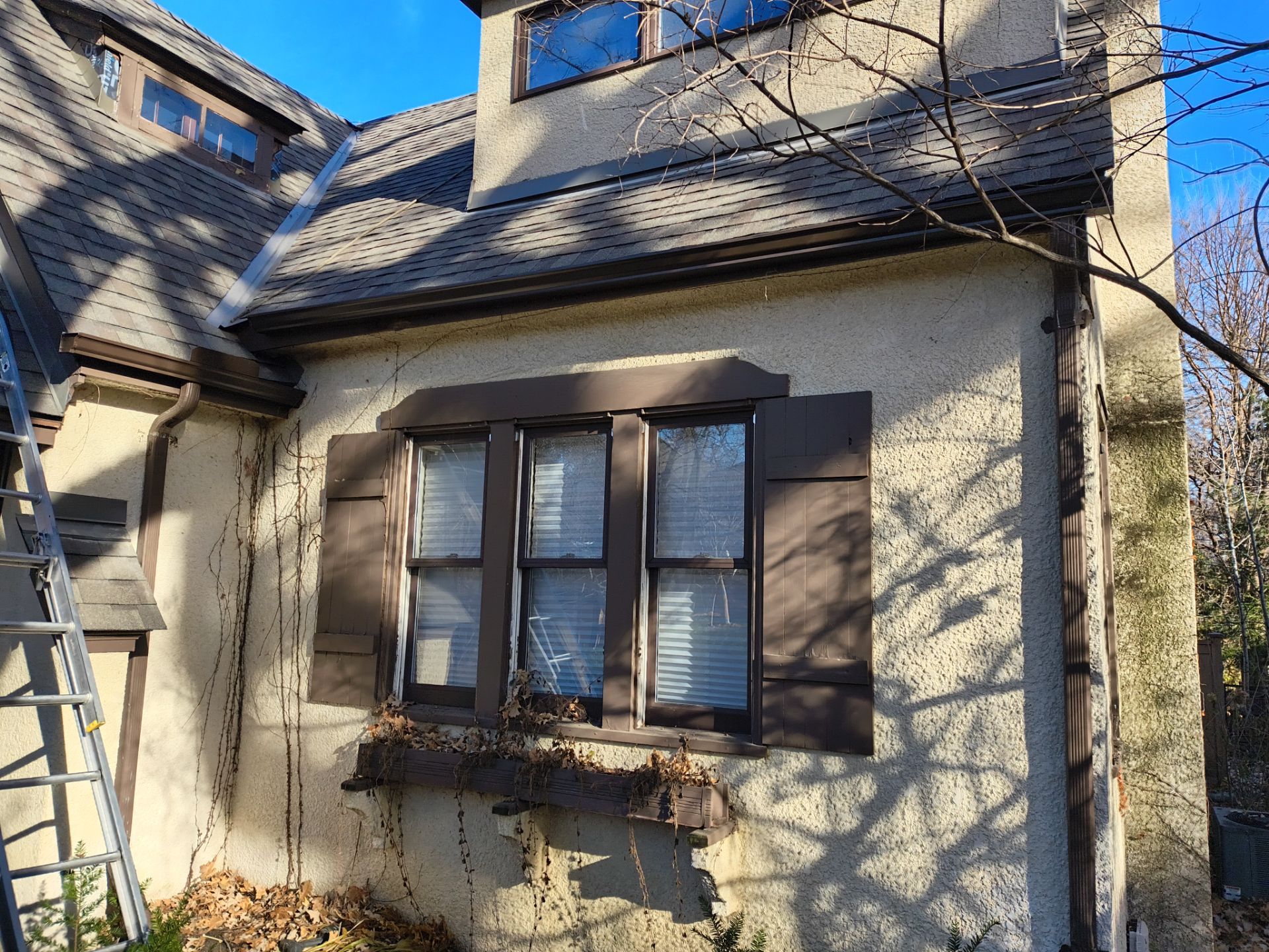 5" Musket Brown Gutter Installation – Edina, MN by Next Level Seamless Gutters / Exteriors Inc.