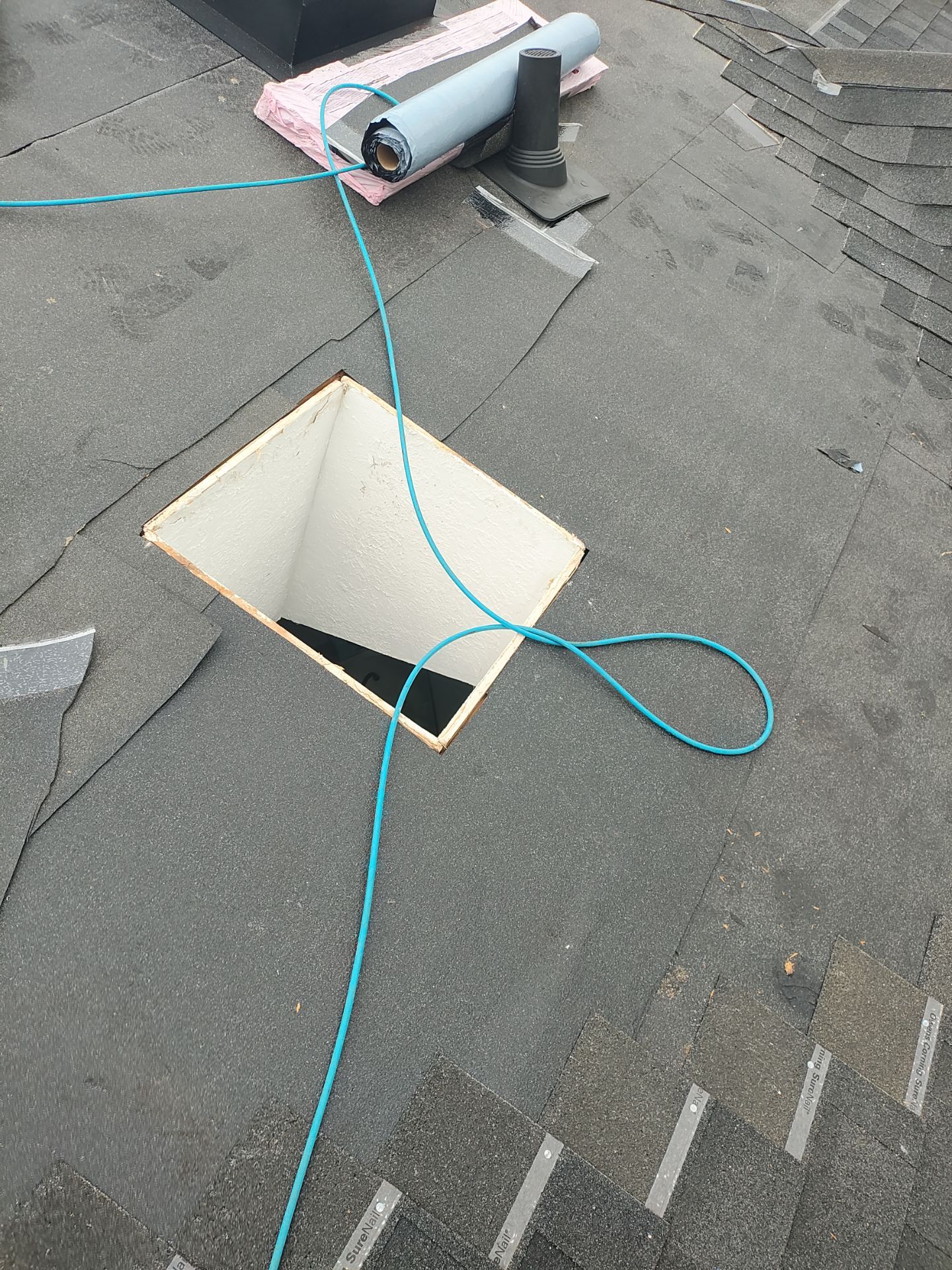 Nothing looks nicer than a little black roof by Bayfront Roofing and Construction