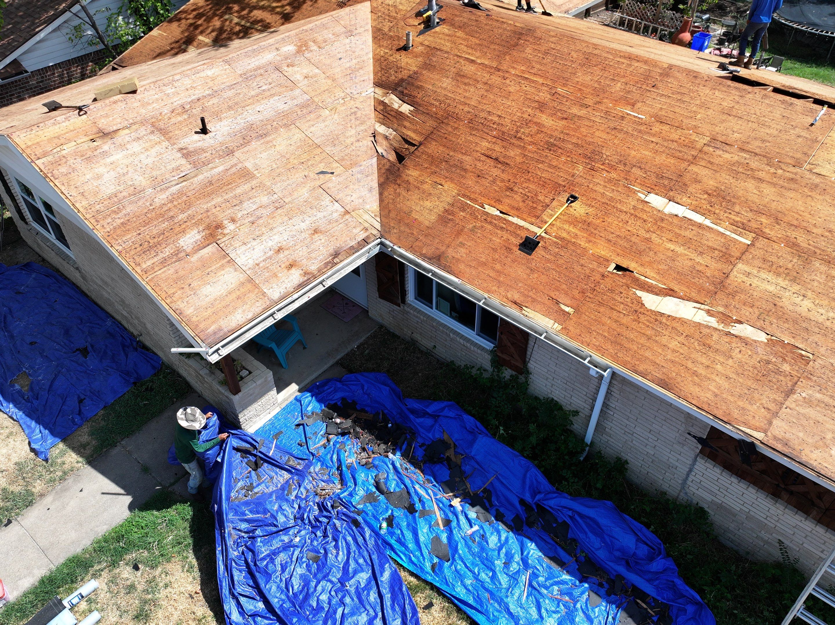 Residential reroof redeck using Certainteed landmark burnt Siena by Becker Roofing and Exteriors