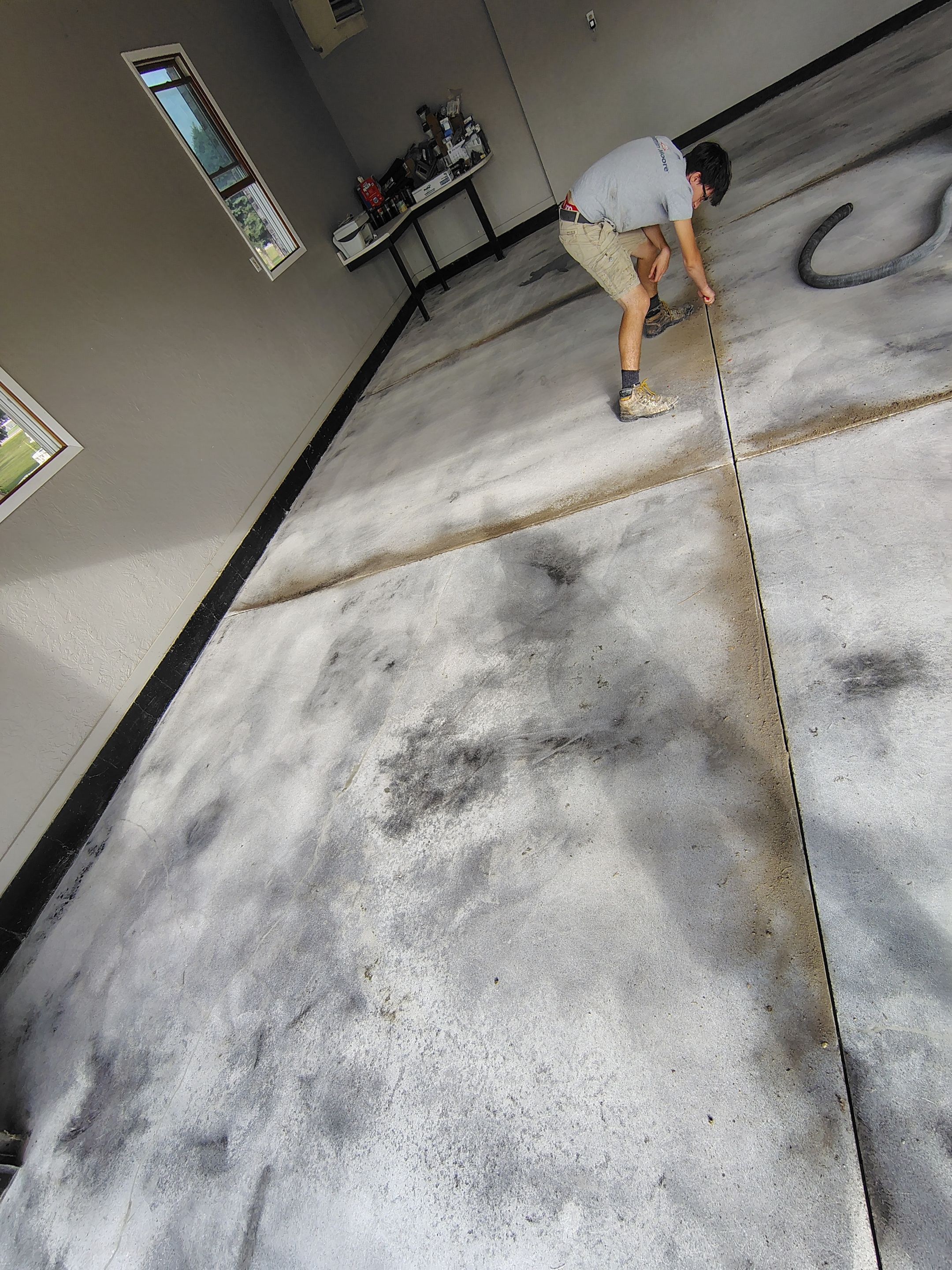 Garage Concrete Floor Coating and Crack Repair in Onawa by Select Painting, Coatings & Garage Cabinets