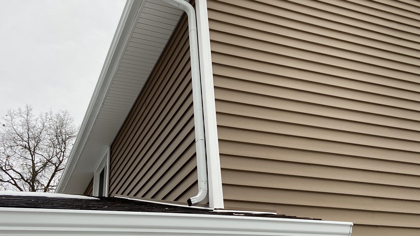Siding Replacement using CertainTeed Monogram D5 Clapboard by 180 Contractors