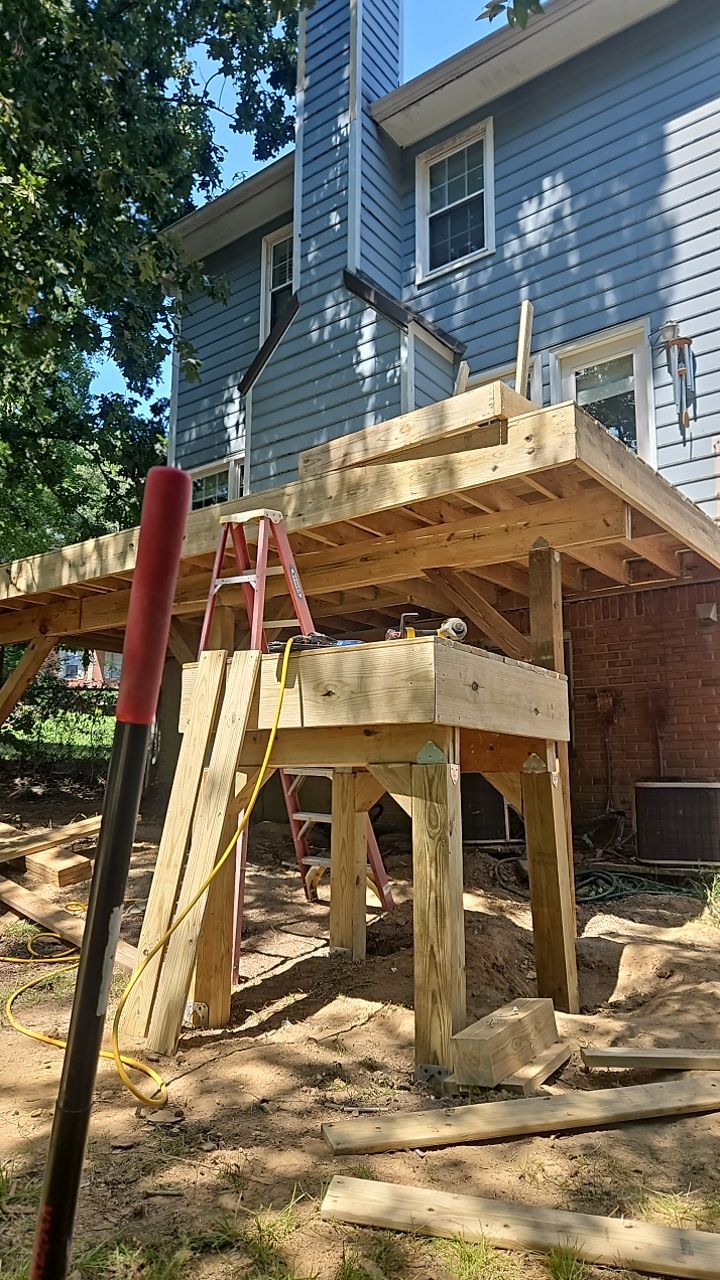 Russet Cove Circle - Deck Installation by Pillar and Pine
