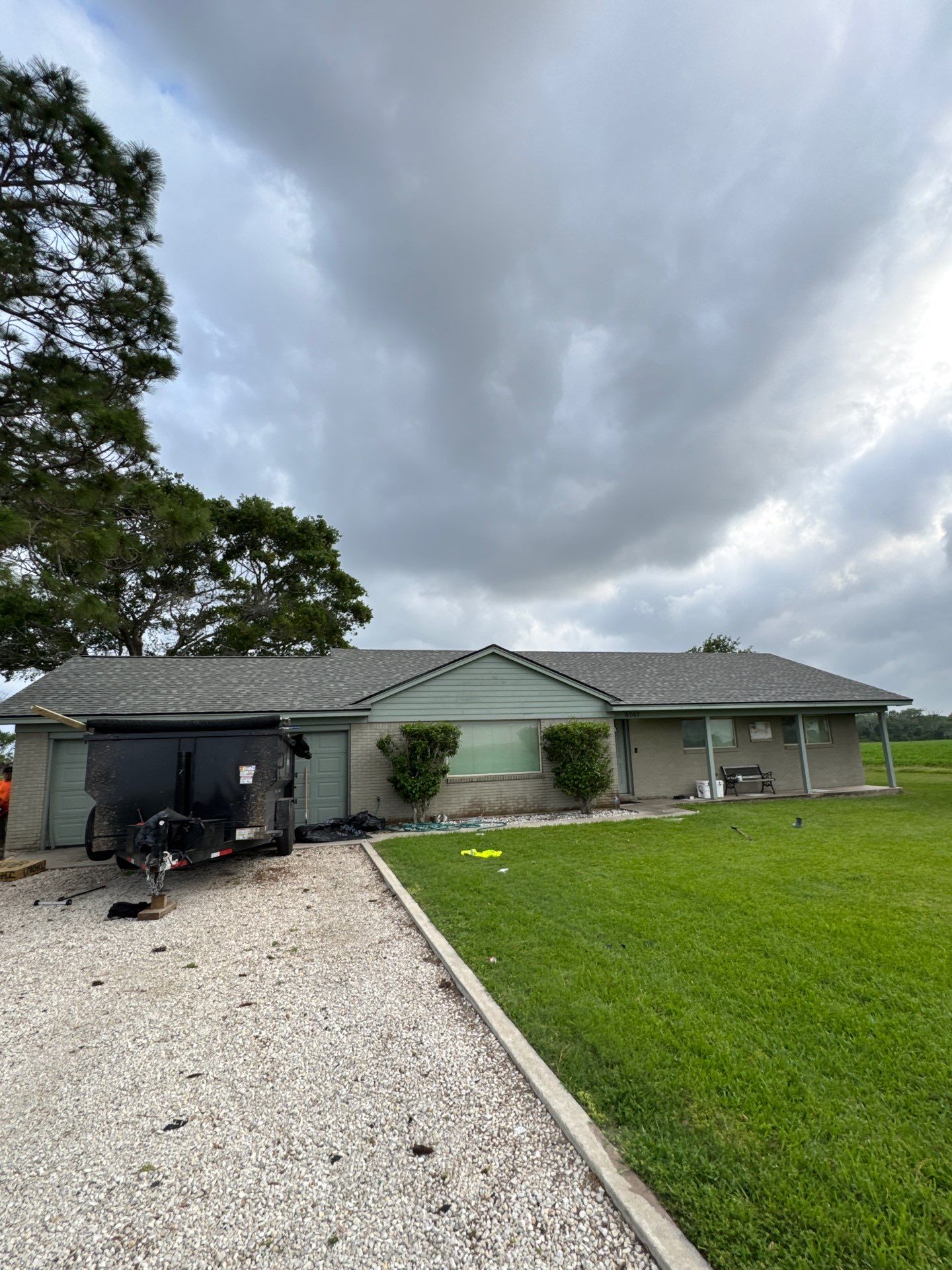 Roof Replacement louise by Roof Repair Company