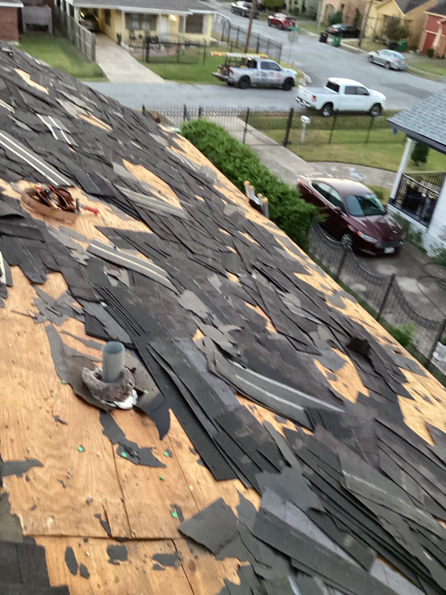 Residential Roofing Installation using Owen's Corning Duration (Lifetime) Shingles by Roof Repair Company
