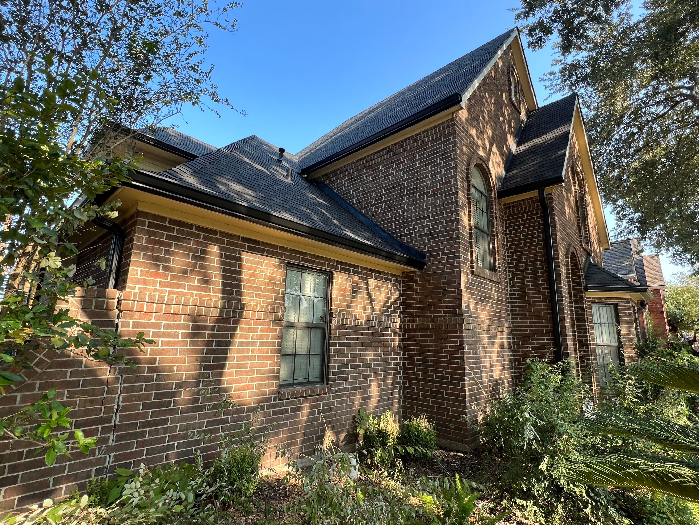 Residential Roofing Installation using Owen's Corning Duration (Lifetime) Shingles by Roof Repair Company
