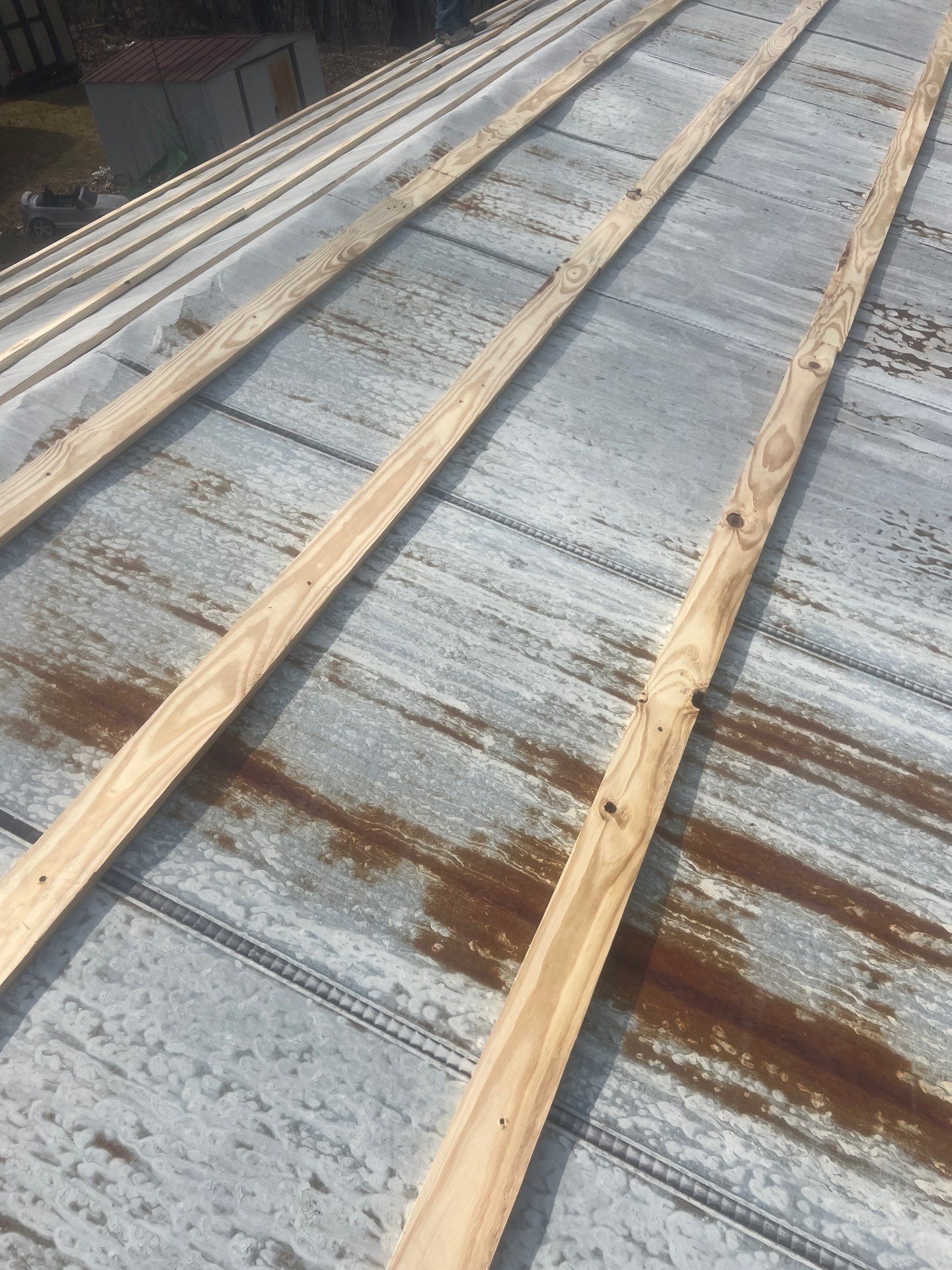 Textured Charcoal Gray using 29 Gauge AG Panel by Omnia Roofing