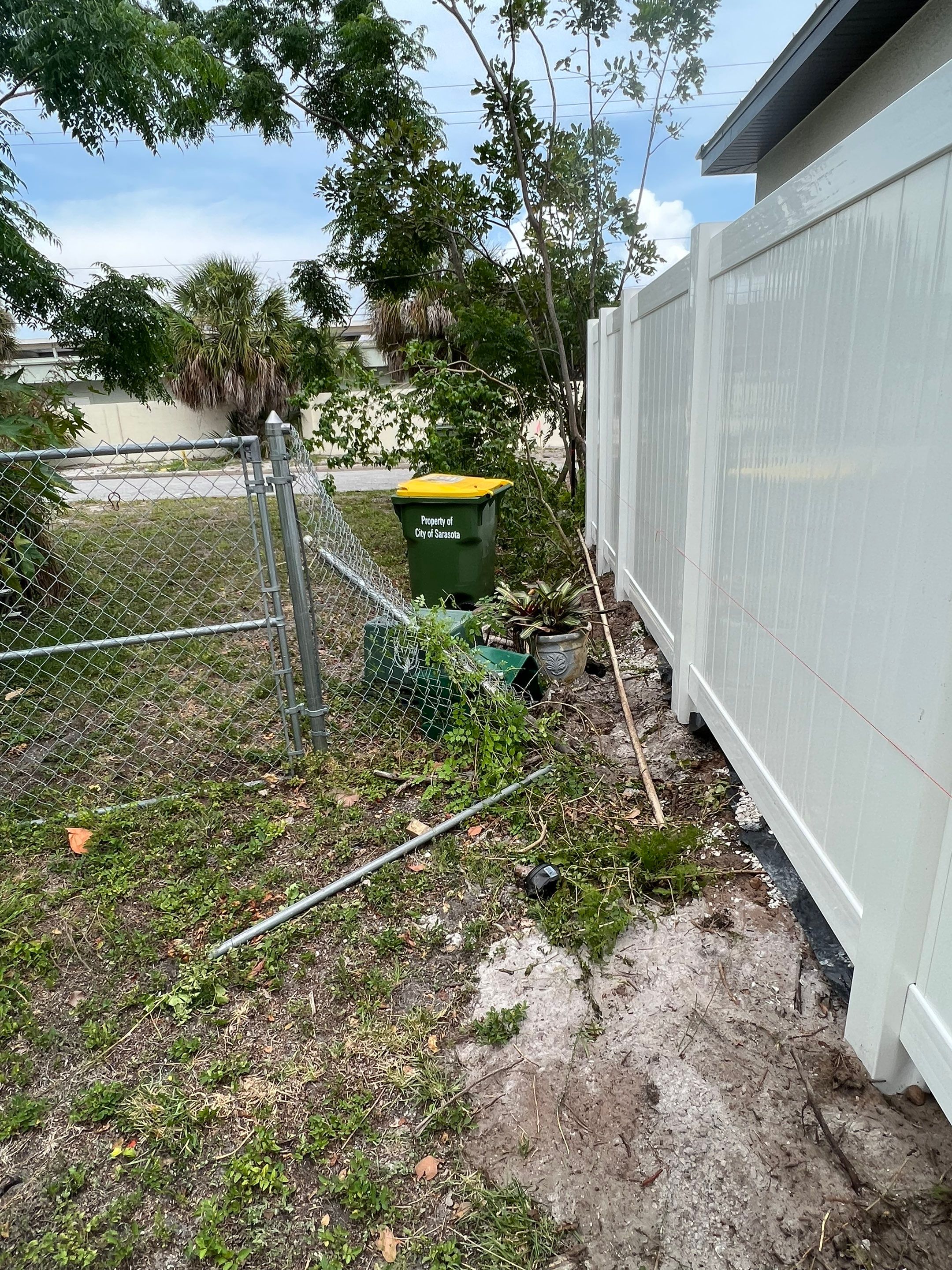 Sarasota, FL 6ft. Tall White Vinyl Privacy Fence by Asap fence and gates, LLC