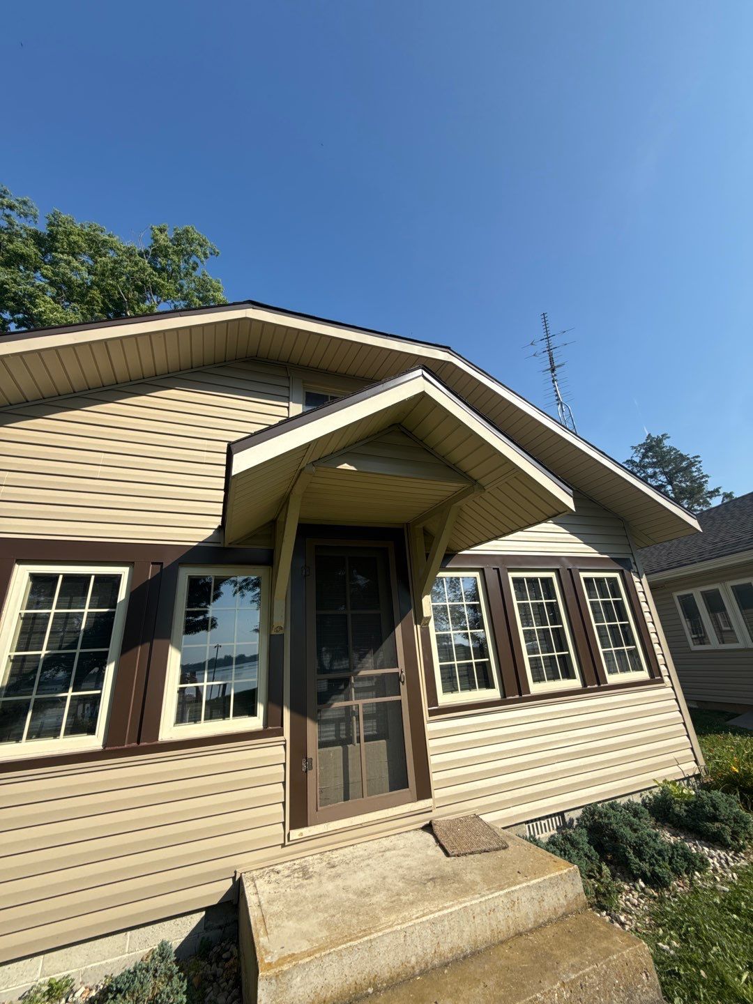 Roof/Siding/Gutter installation using GAF Timberline HDZ Barkwood by Nitro Roofing and Construction