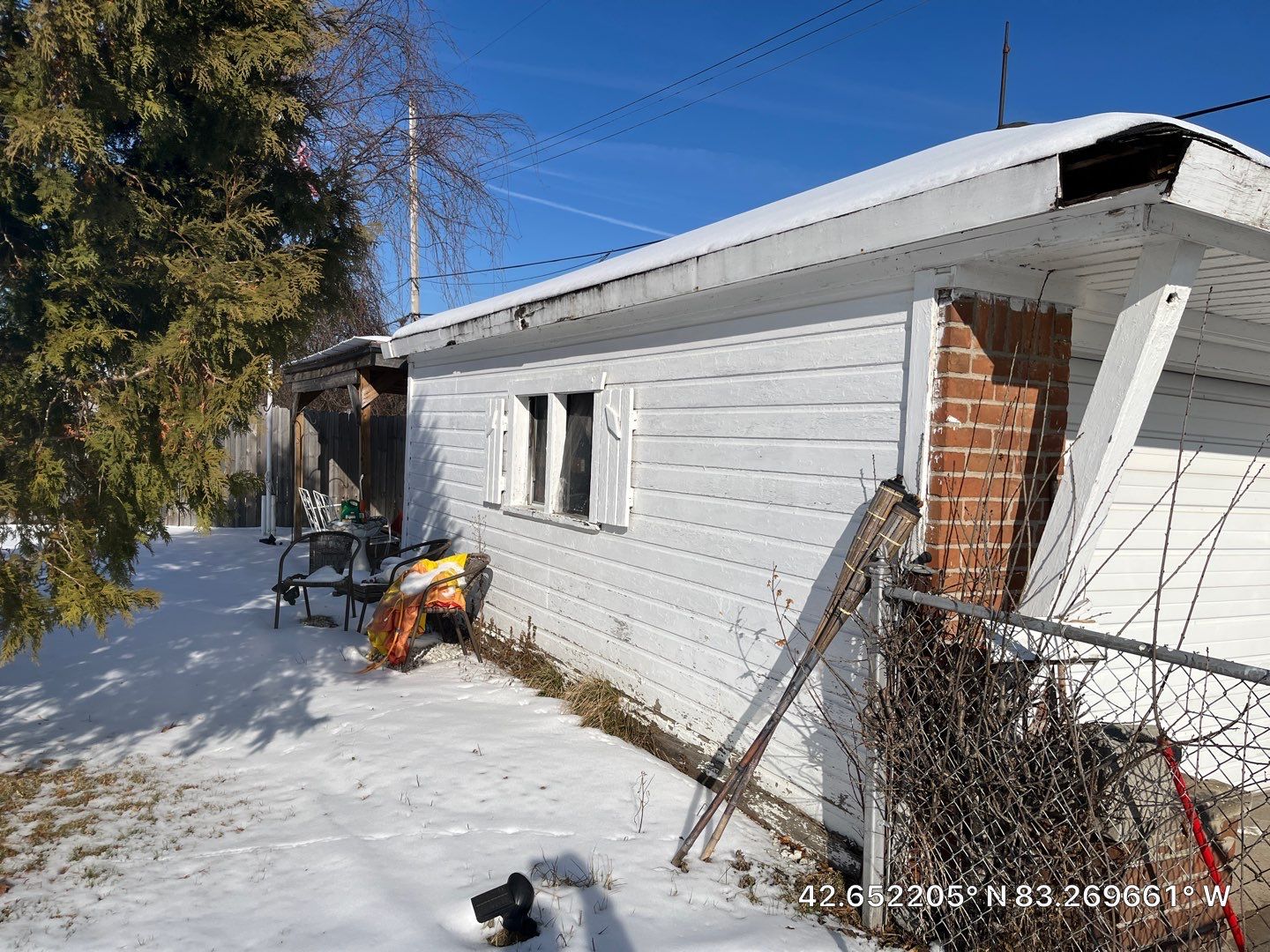 Siding Replacement using Alside D4 Odyssey-Plus Dutchlap White by 180 Contractors