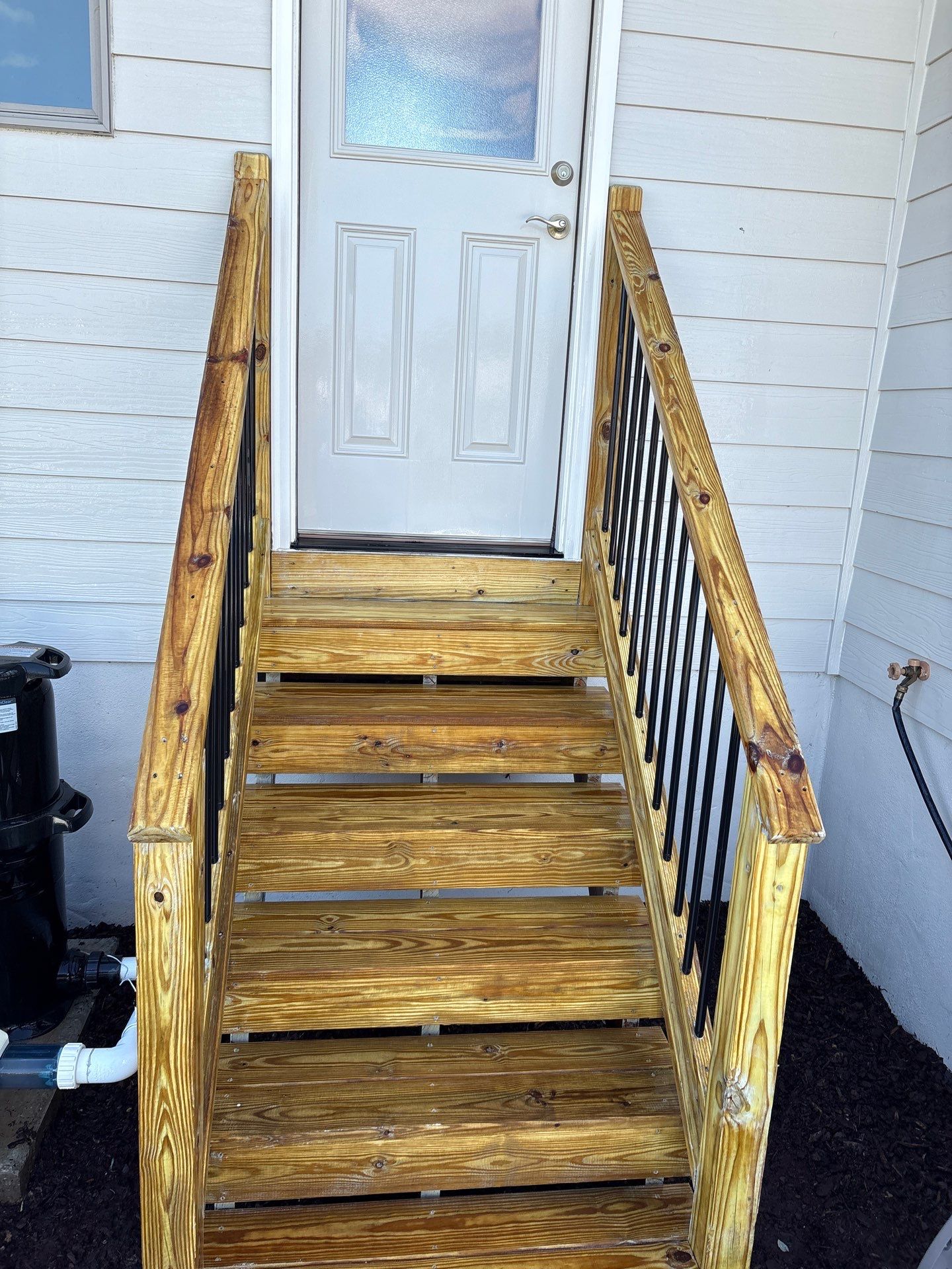 Wood Deck using Wood Sealant by DuraSeal