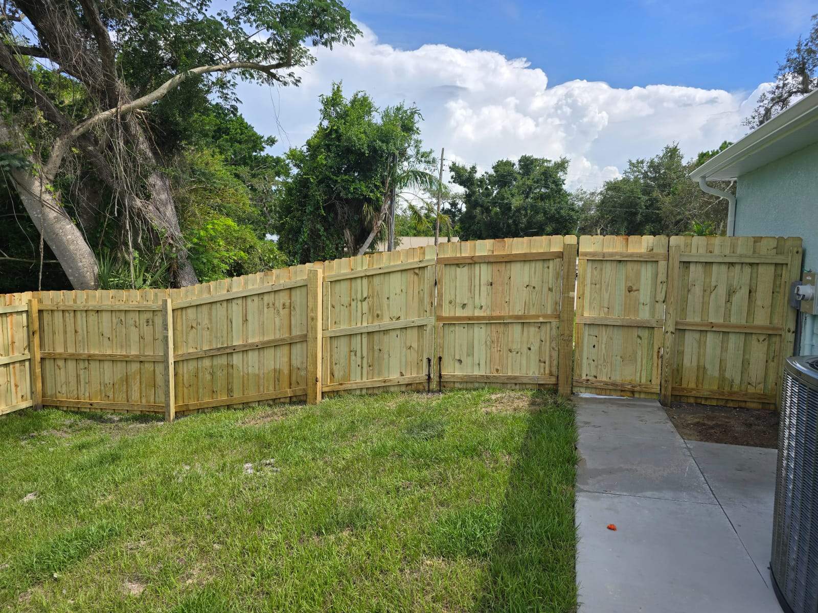 Custom Wood Privacy Fence and Gate Installation in Punta Gorda by True Fence LLC