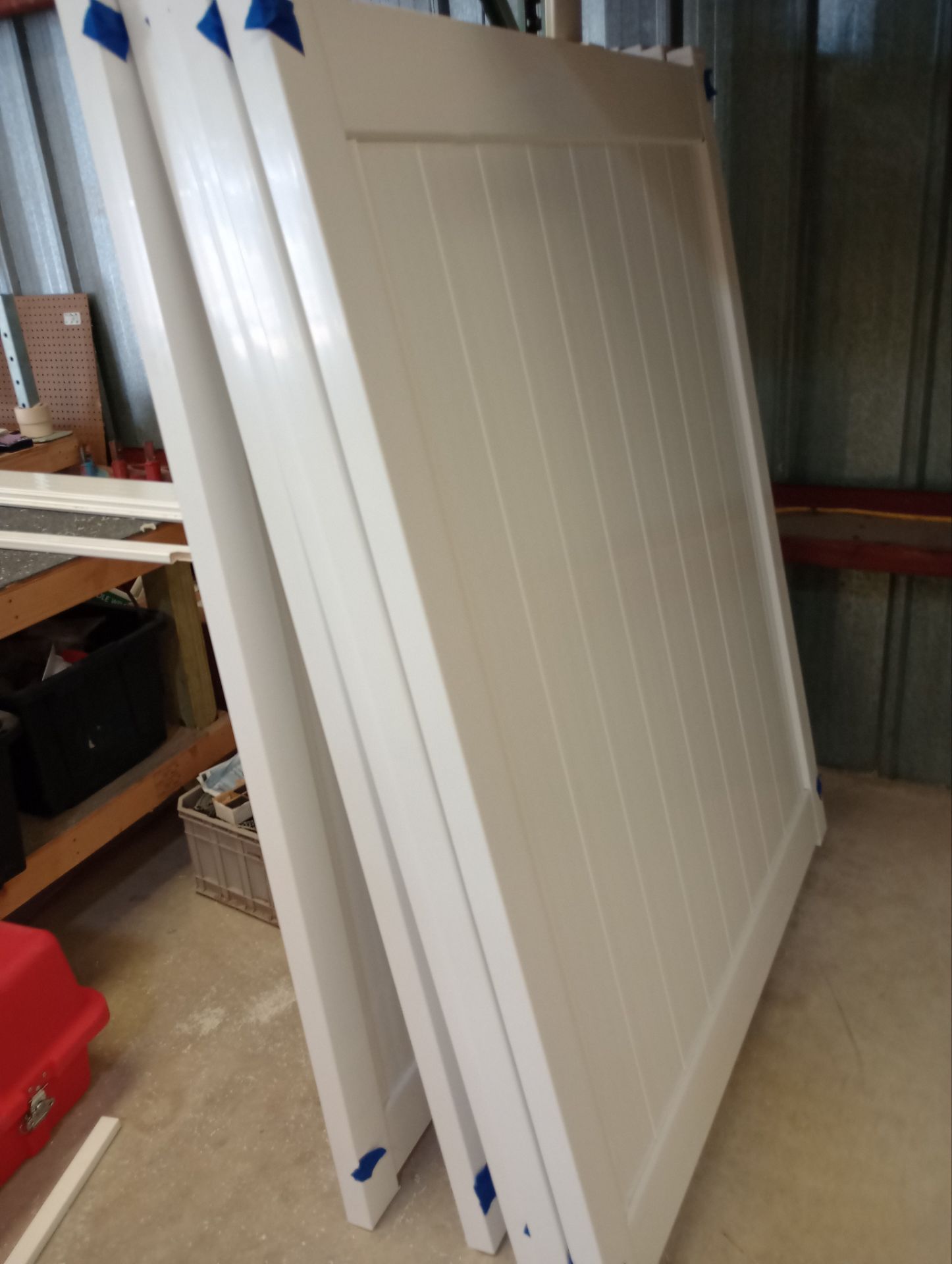 Hamilton Vinyl Privacy Project in Newport by Superior Fence and Rail