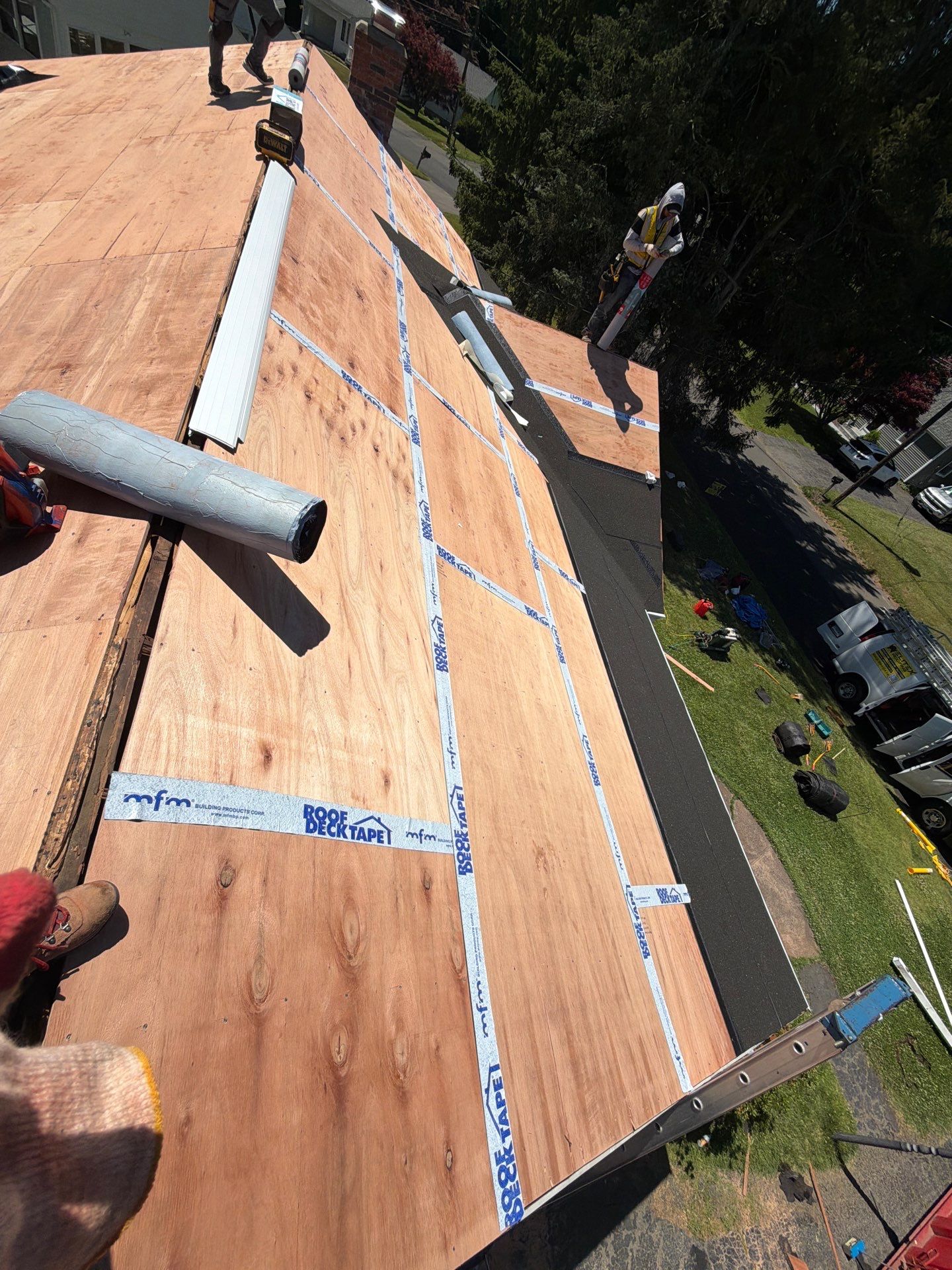 Project in Southington, CT by Elitex Roofing