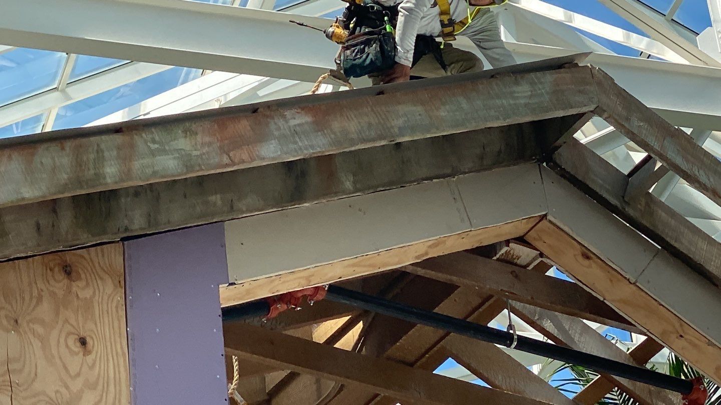 Gaylord Palms Old Hickory Restaurant by Fiddlers Roofing