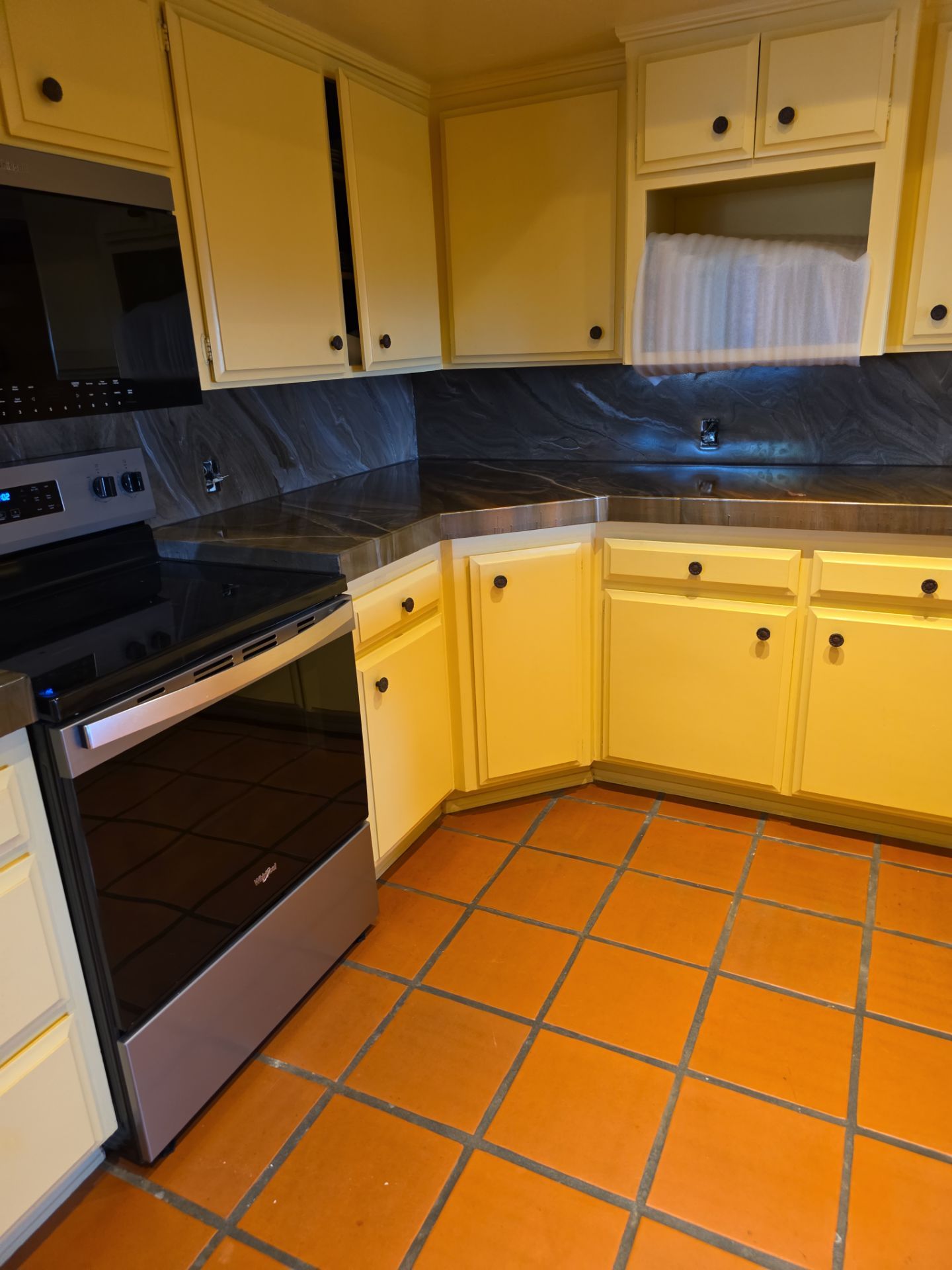 Epoxy countertops by Matt Gifford Painting LLC