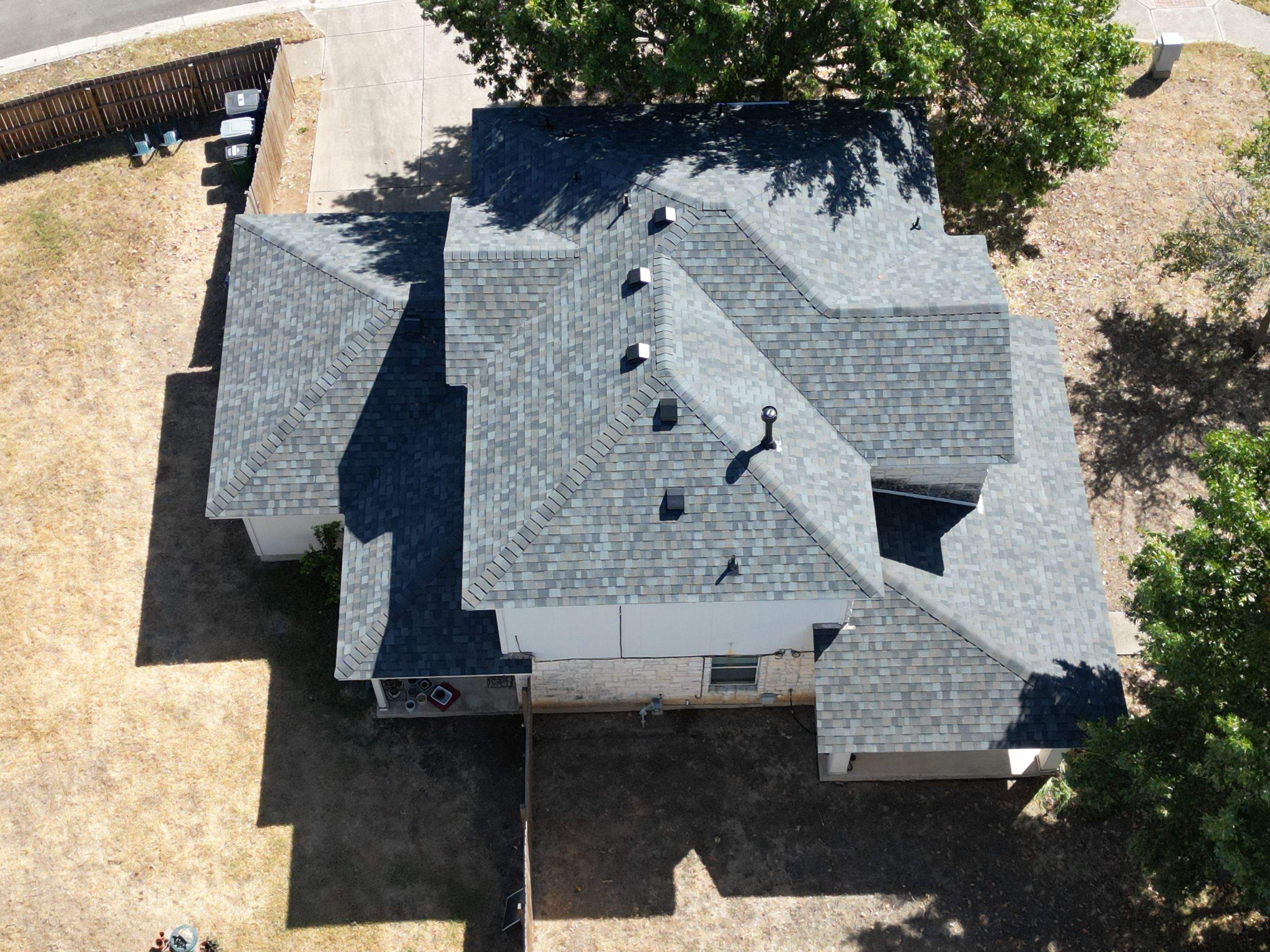 Williamsburg Gray - Owens Corning TruDefinition Duration by RoofsOnly.com