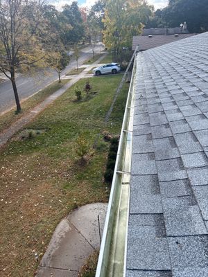 Comprehensive Vinyl Siding and Gutter Cleaning in Madison