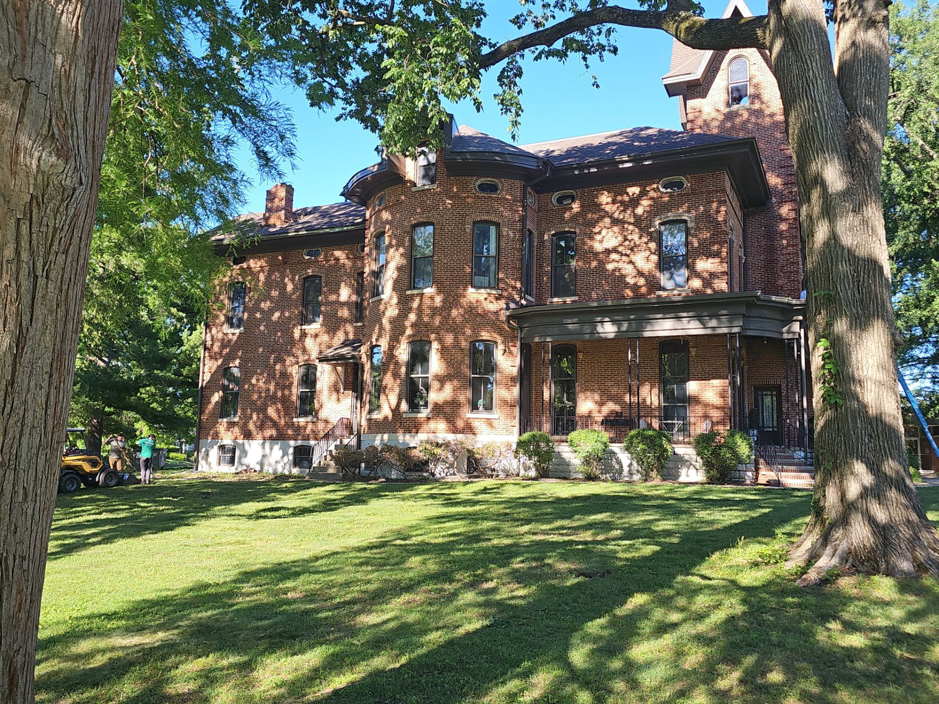 Emergency Roof Stabilization and Tarping for Historic Springfield Mansion