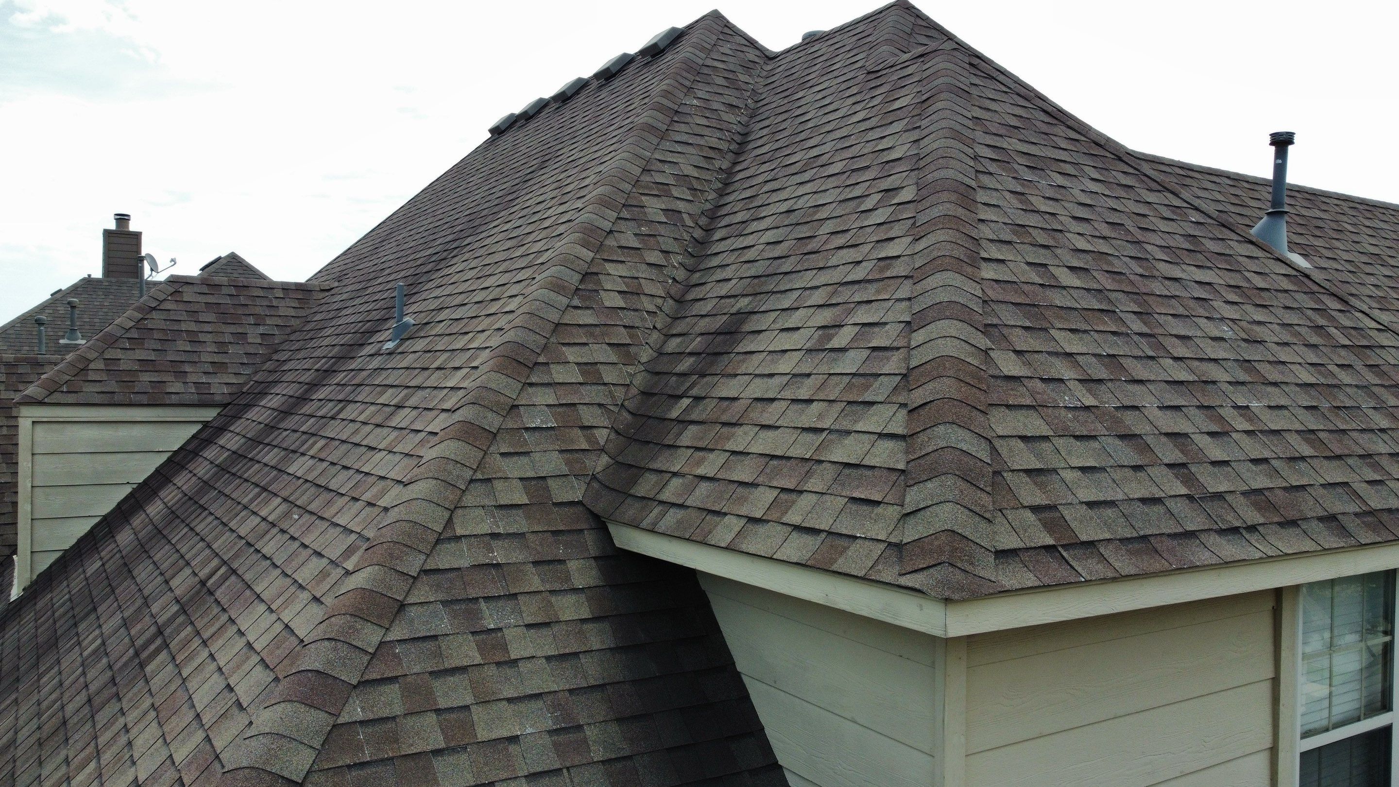 Residential Roof Replacement using Malarkey Vista (Weathered Wood) by Sentry Roofing