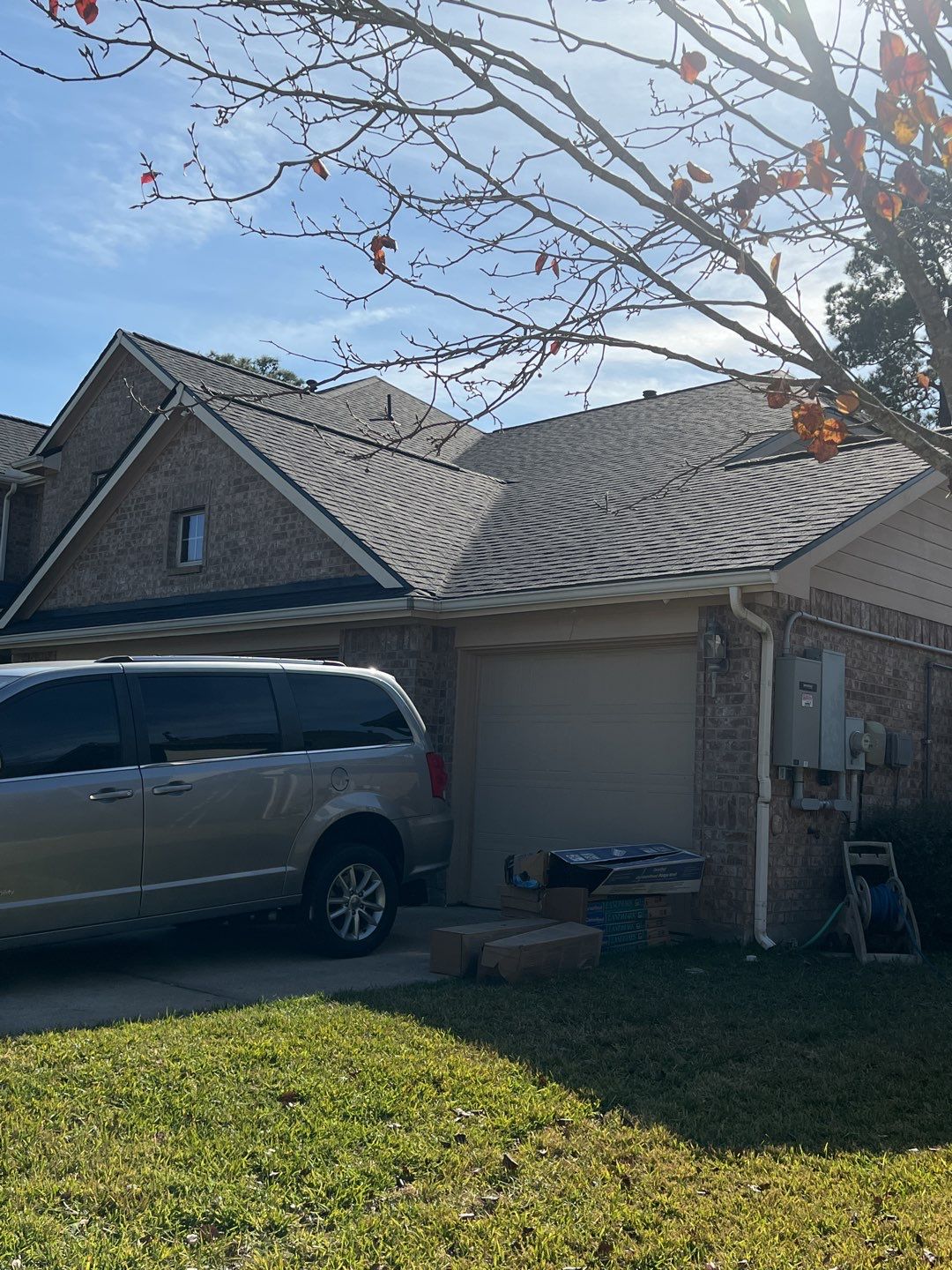SureStart PLUS 4-STAR Warranty Fully covers materials, labor, tear-off and disposal expenses in years 1-50. by Roof Concepts Construction