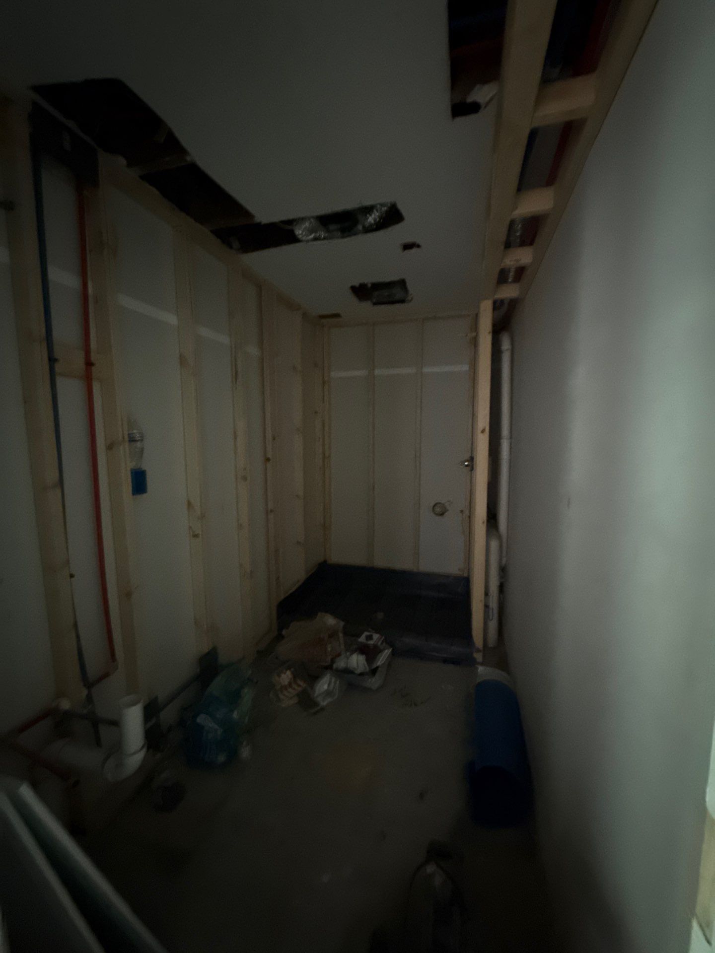 kitchenette and full bathroom  by Jesus Master Handyman LLC 