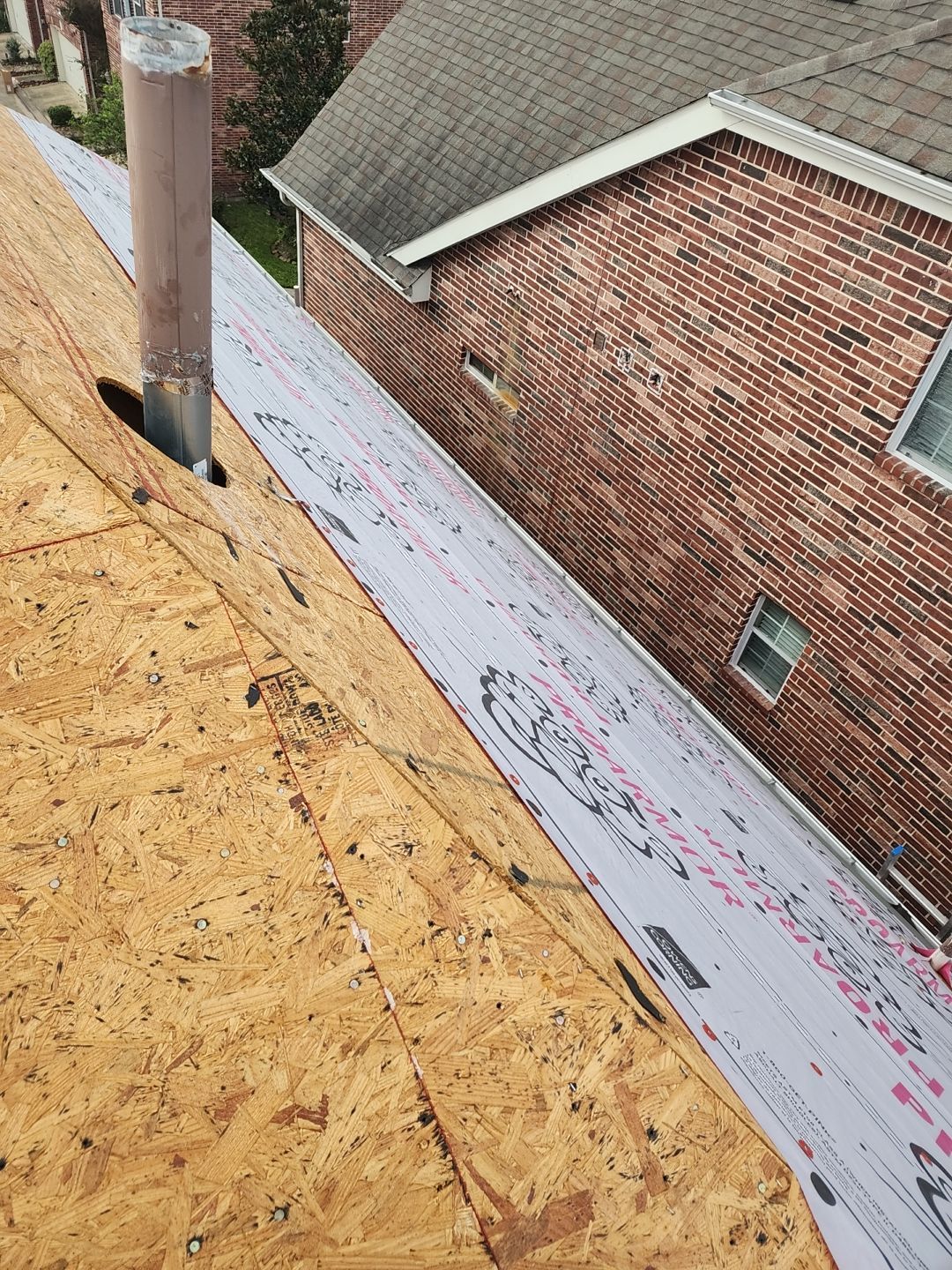 Residential Roofing Installation using Owen's Corning Duration (Lifetime) Shingles by Roof Repair Company