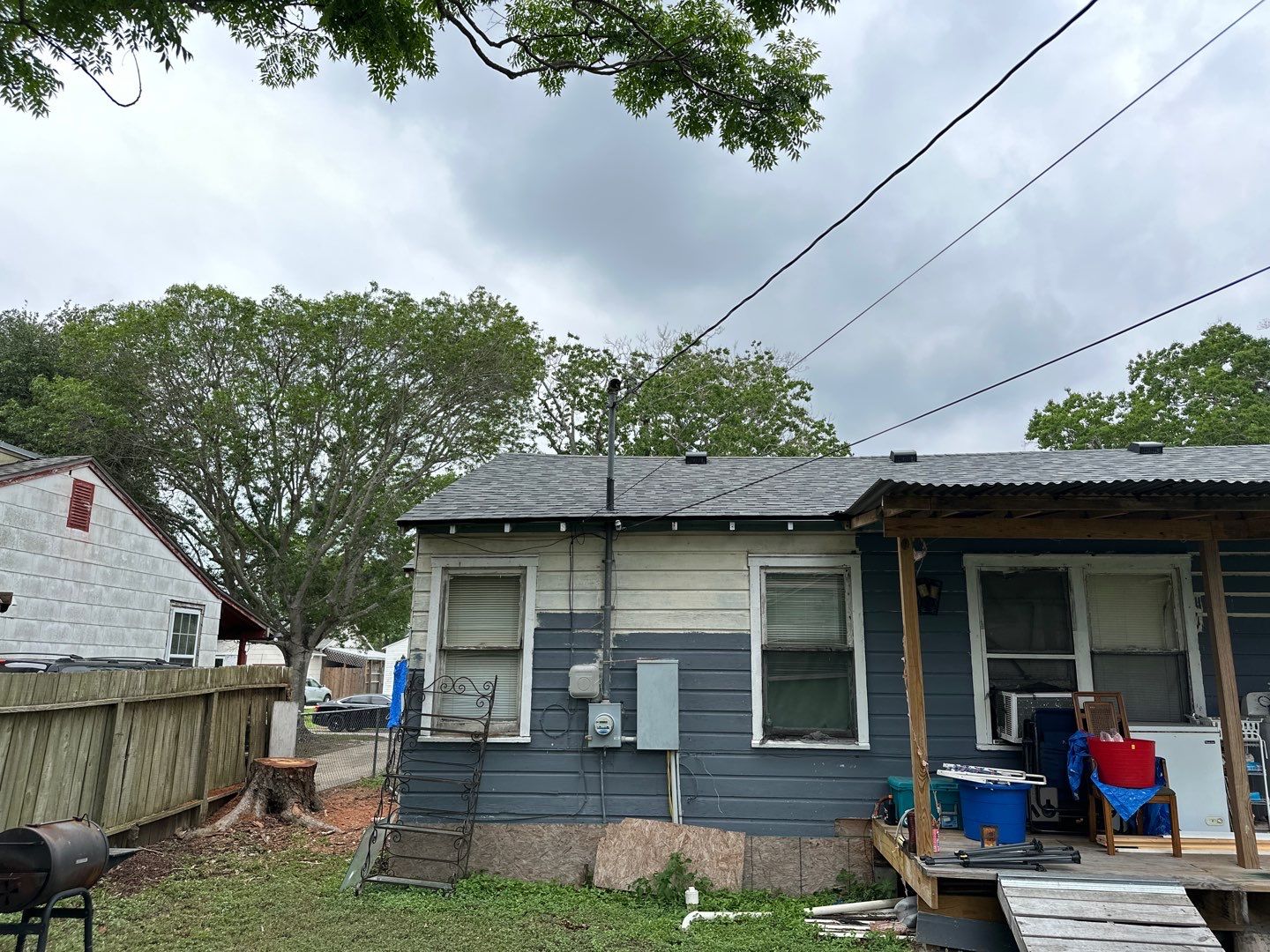Residential Roofing Installation using Owens Corning Tru Defintion Estate Grey by Galvan Roofing and Construction