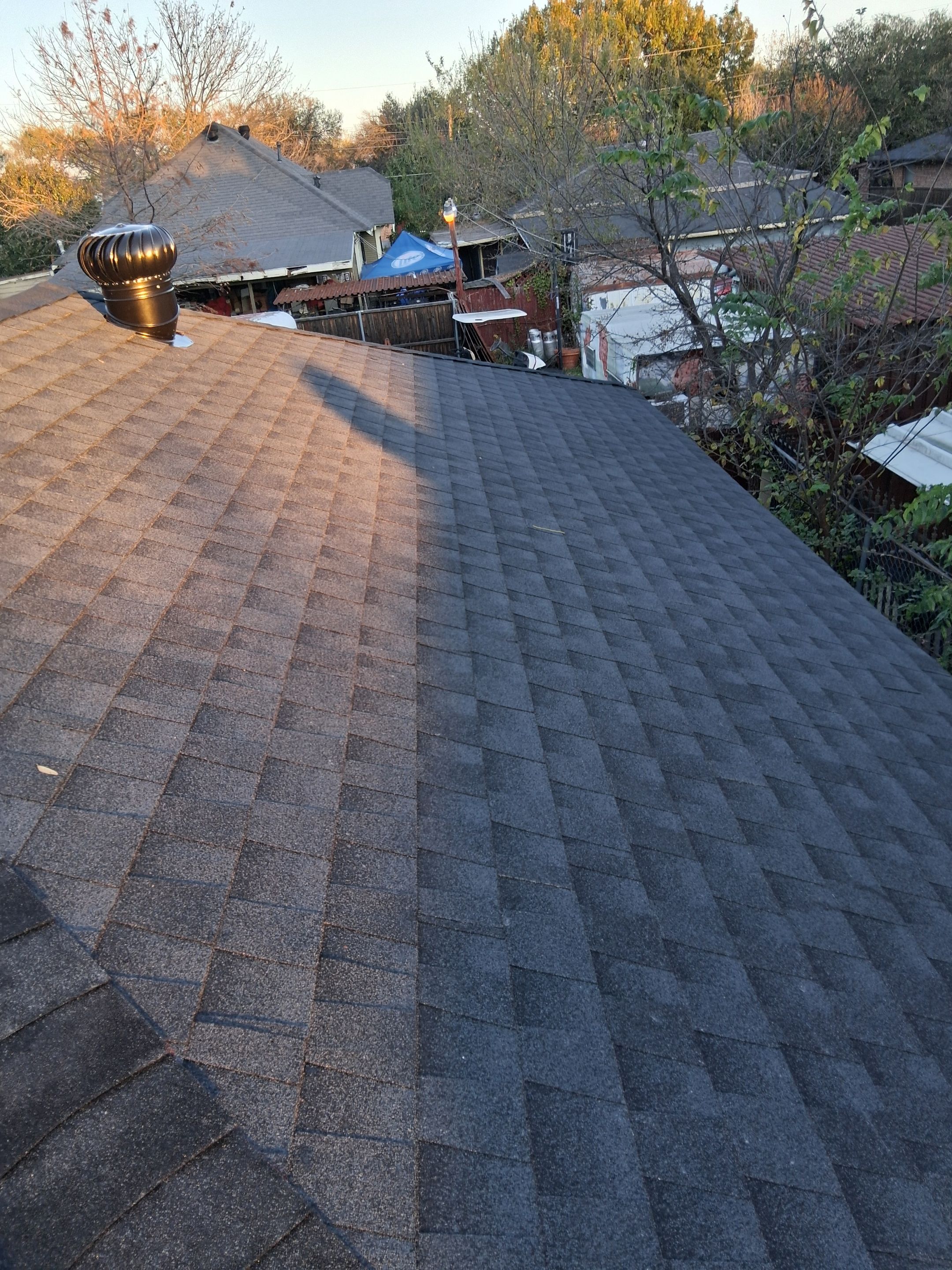 GAF Natural Shadow - Charcoal  by Top Sun Roofing