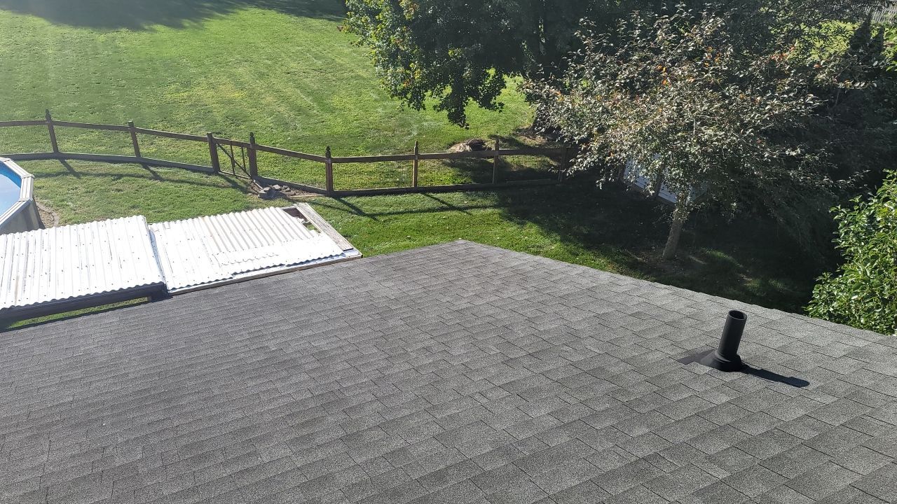 ATLAS PINNACLE COLOR: COASTAL GRANITE by Eagle Eye Roofing