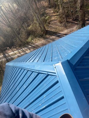 Residential Roofing Installation using Metal