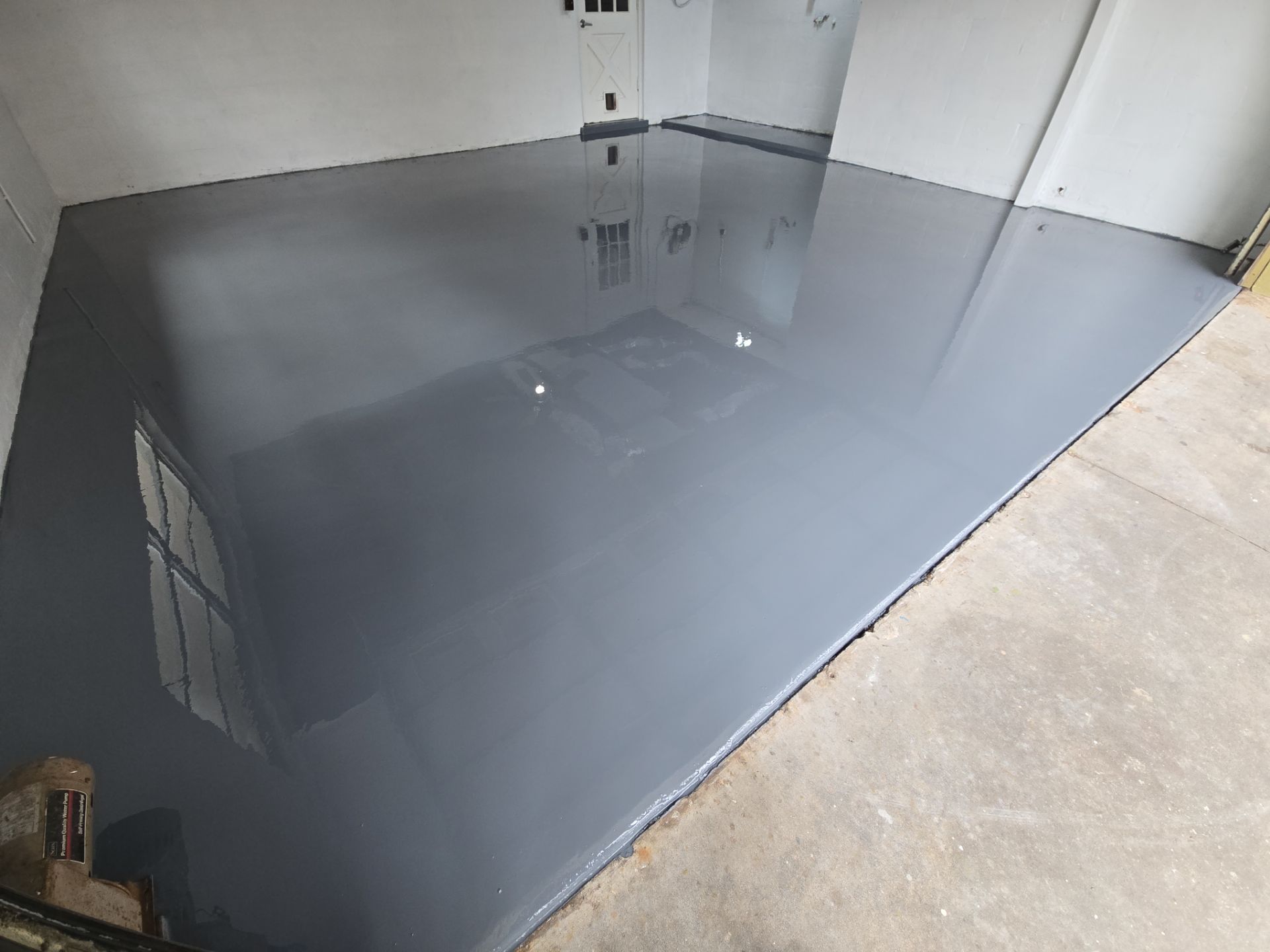 Beautiful Metallic Floor Built to Last by Performance Floors & Coating