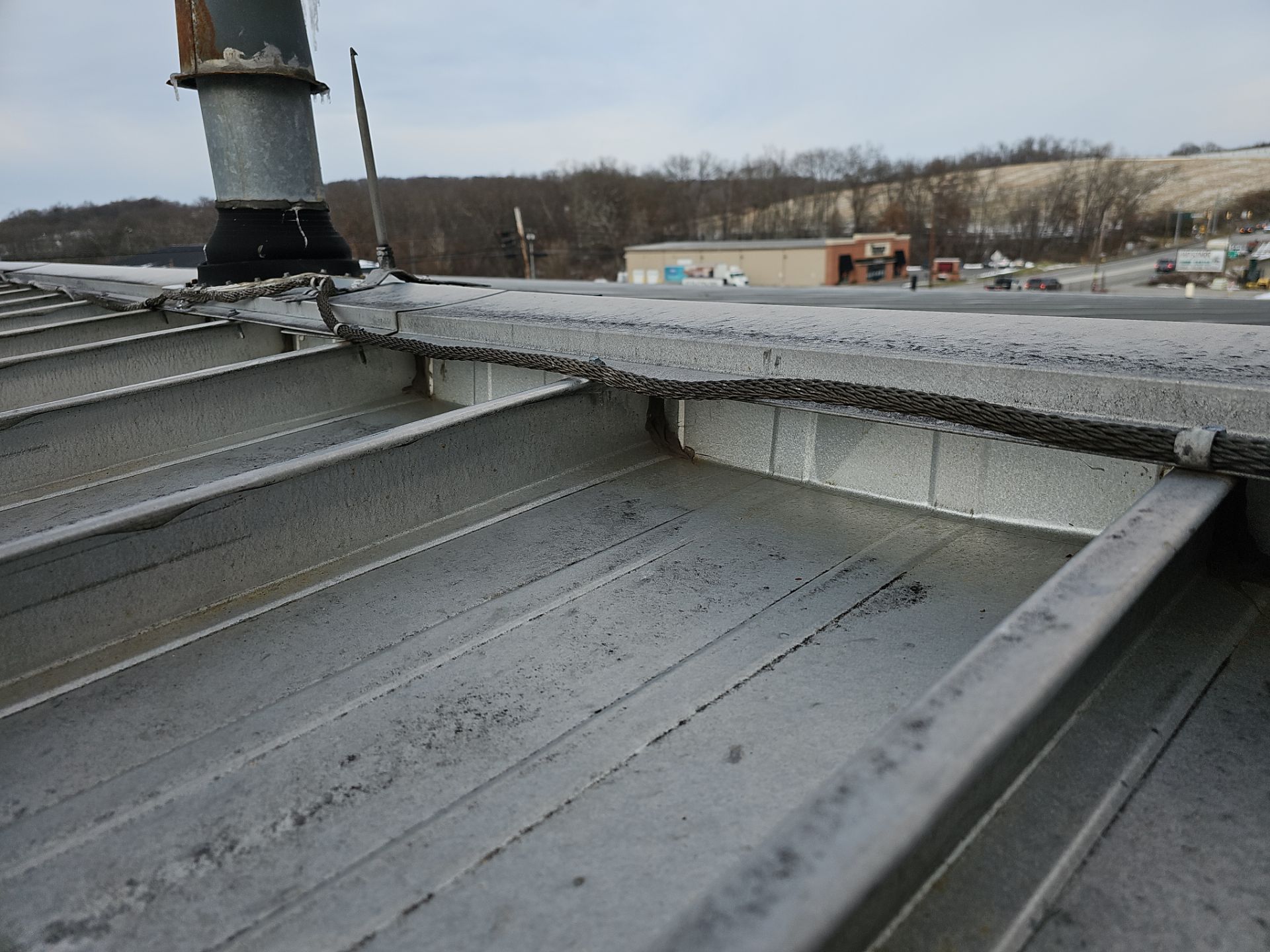 HP Starr For Lezzer Lumber  by 768 ROOF, LLC.