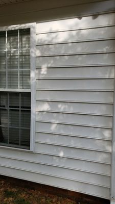 House Wash using cleaner
