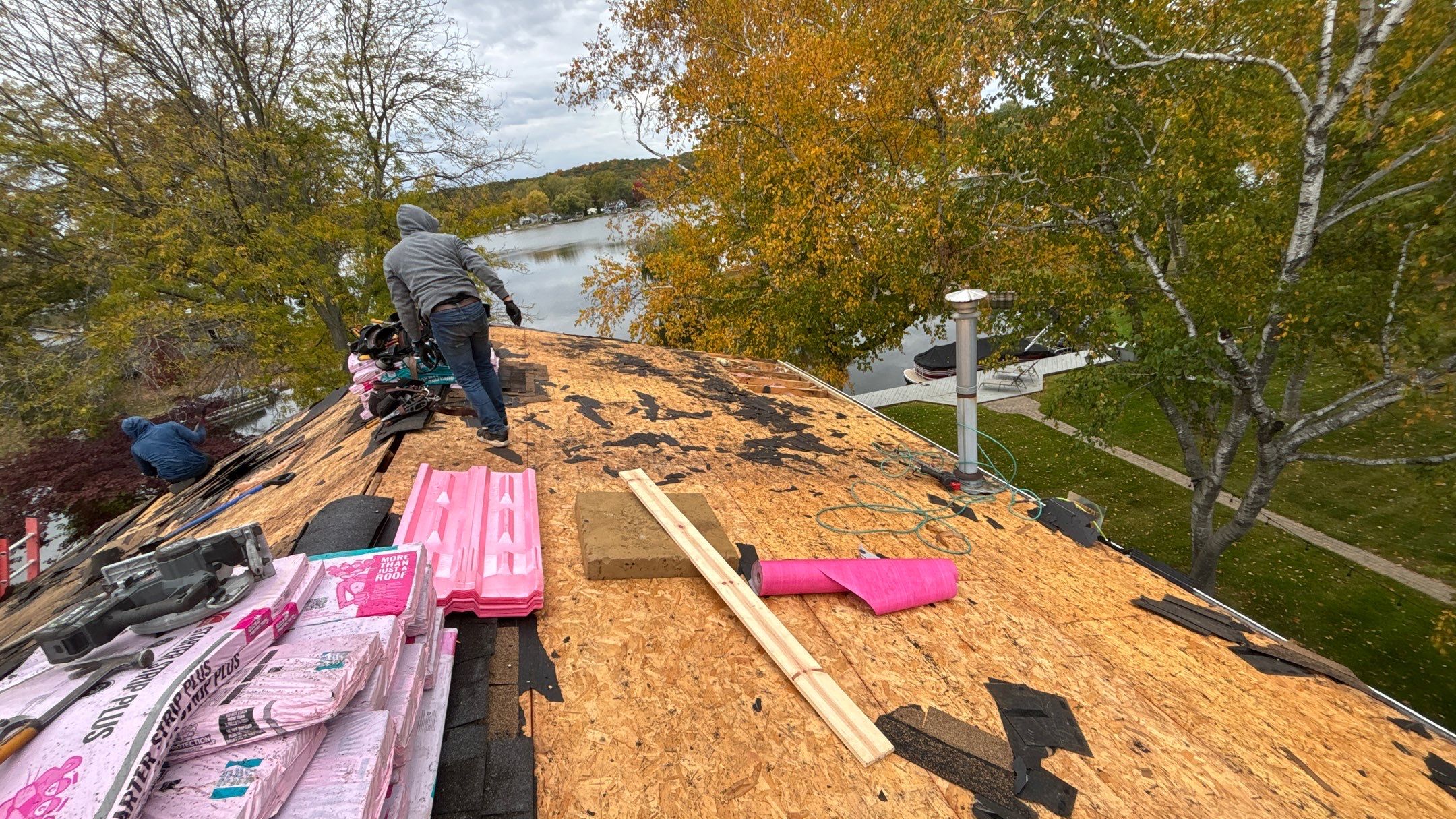 Roof Replacement using Owens Corning Onyx Black by 180 Contractors
