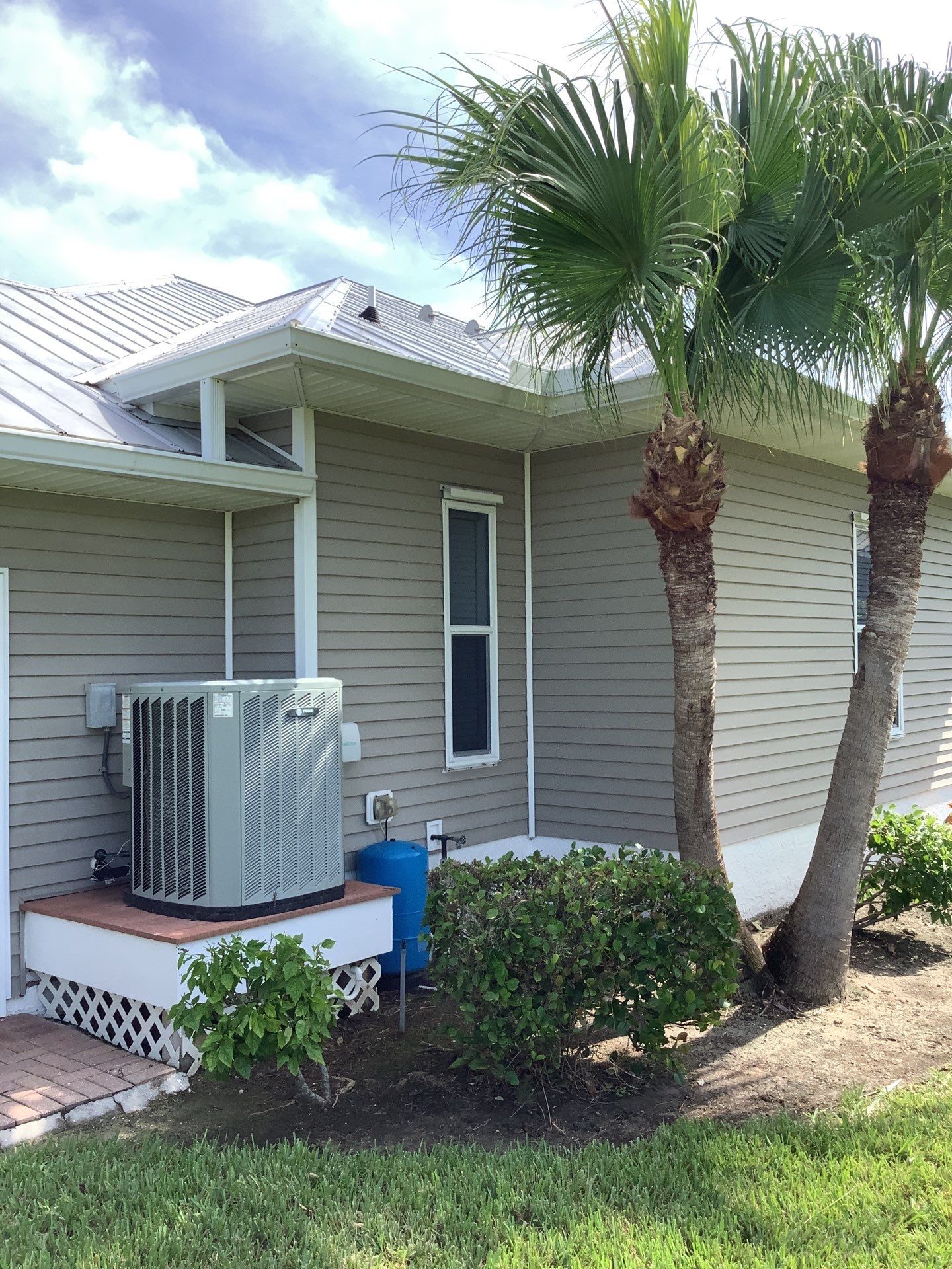 Gutter Repair and Replacement in Fort Myers FL by Gutter Professors