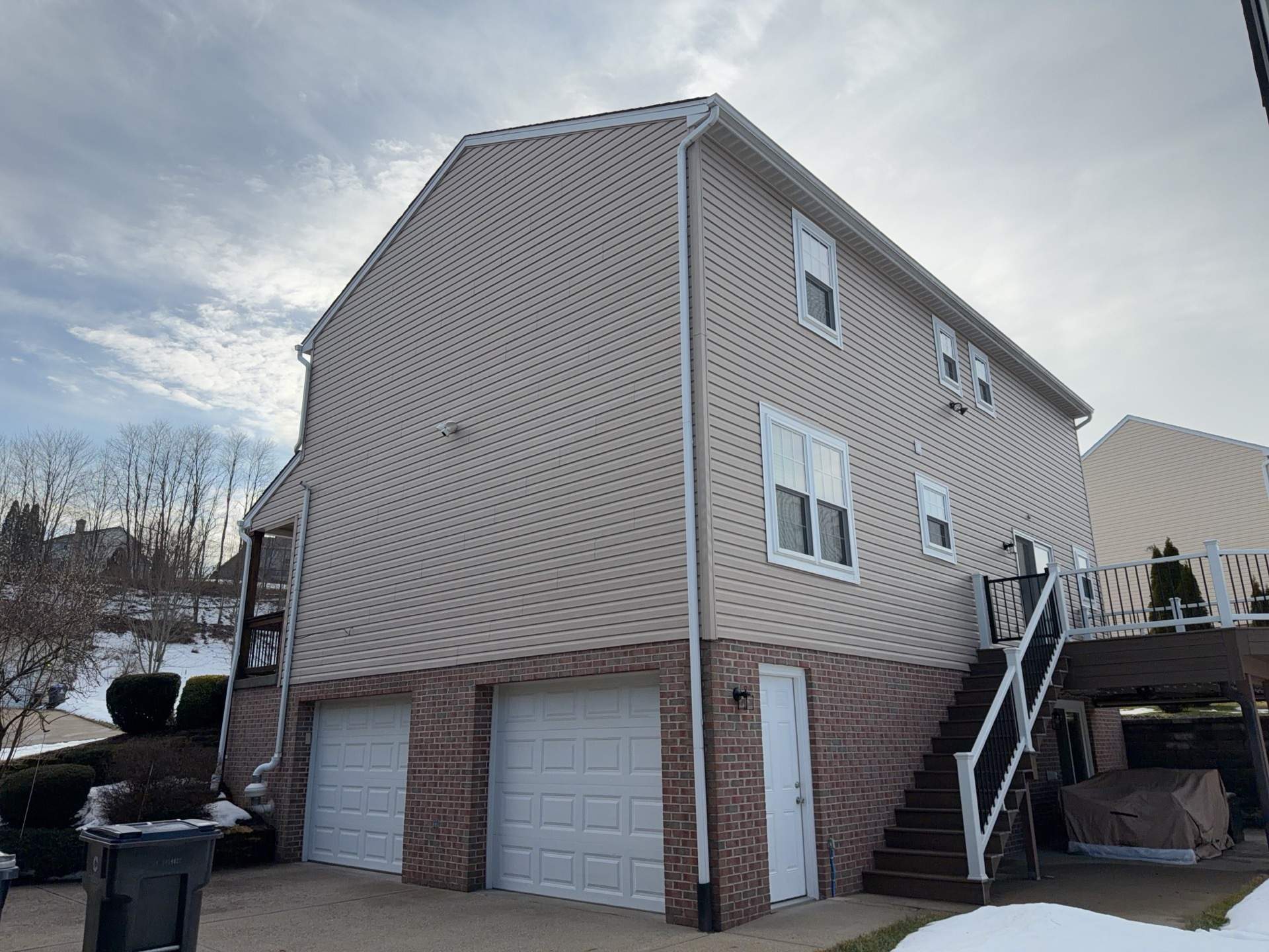 Provia Cedar Peaks Vinyl Siding in Cranberry TWP by Ideal Siding Pittsburgh