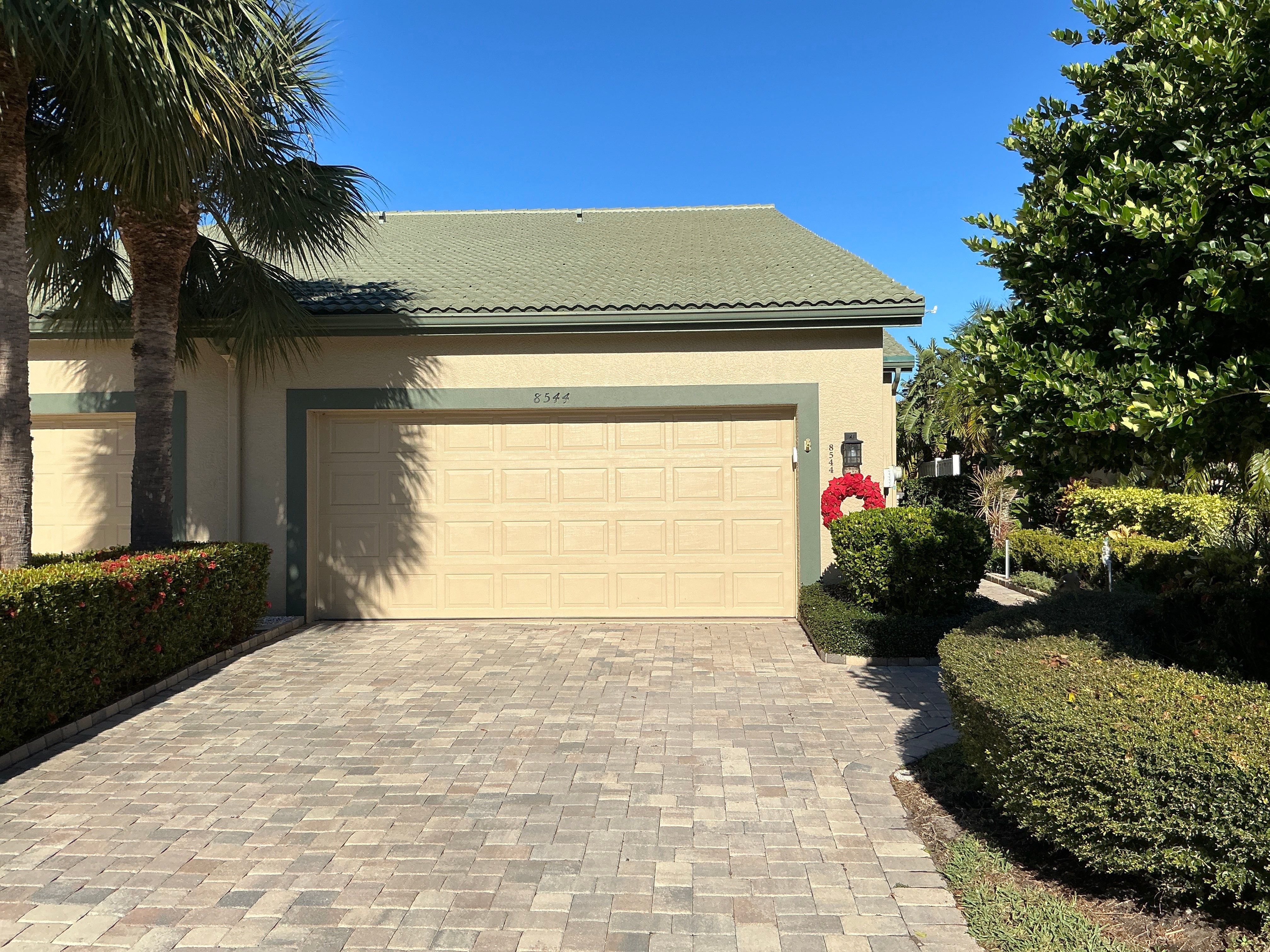 Repair Soffit and Fascia Installation in Bradenton FL by Gutter Professors