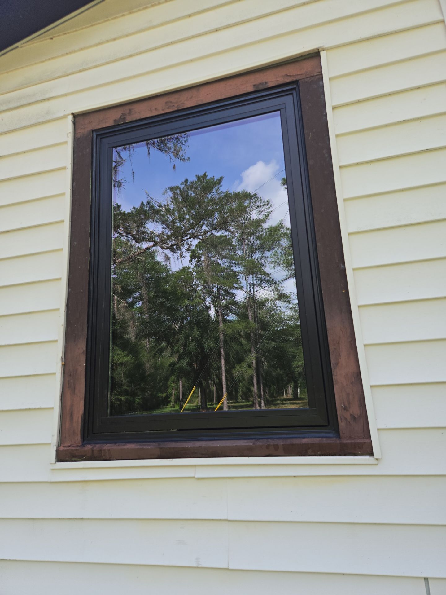 Residential Window Replacement and Custom Trim Installation in Chiefland by Windows & Doors Store