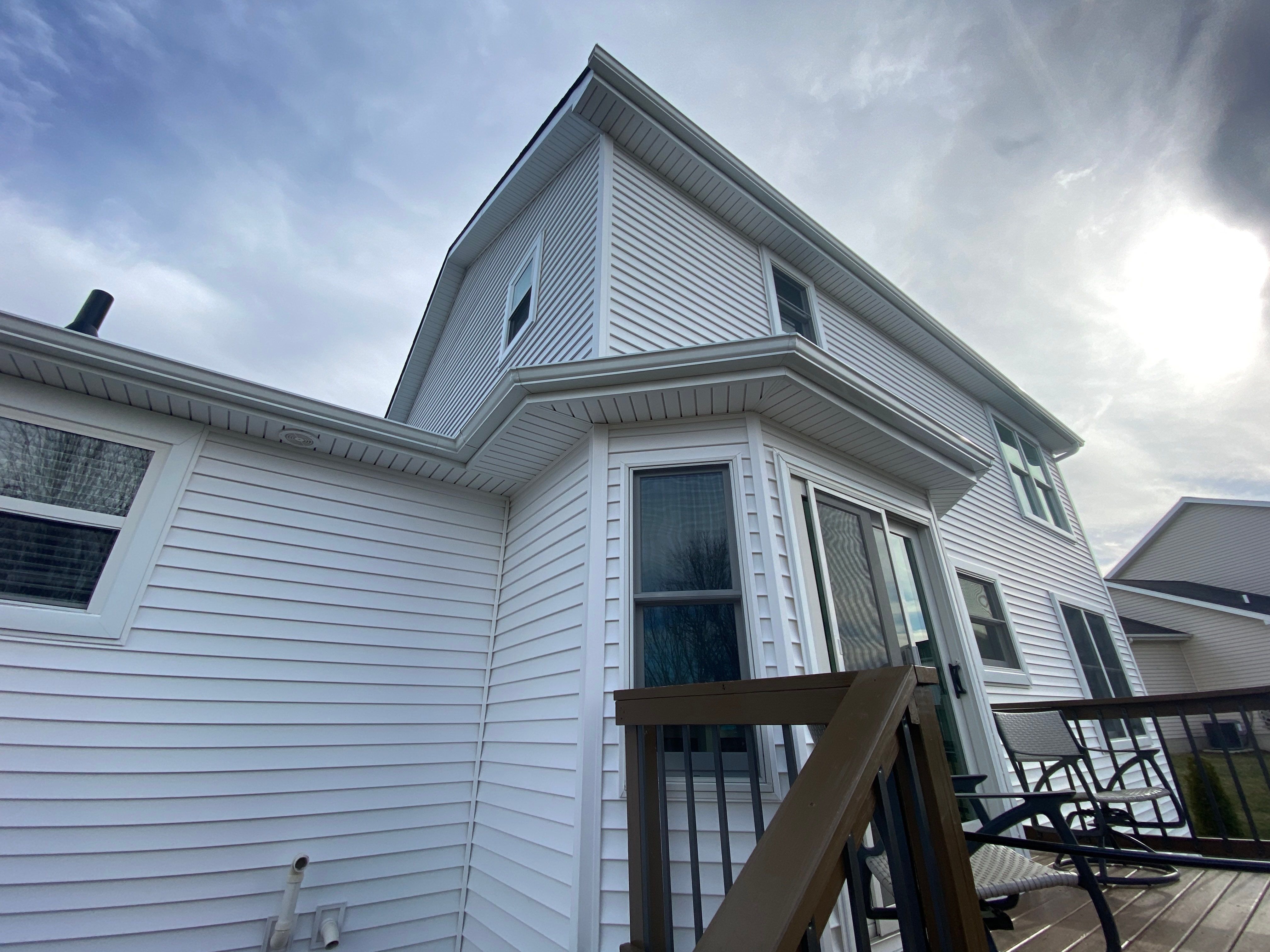 Siding Replacement using Certainteed Classic Restoration D4 by 180 Contractors
