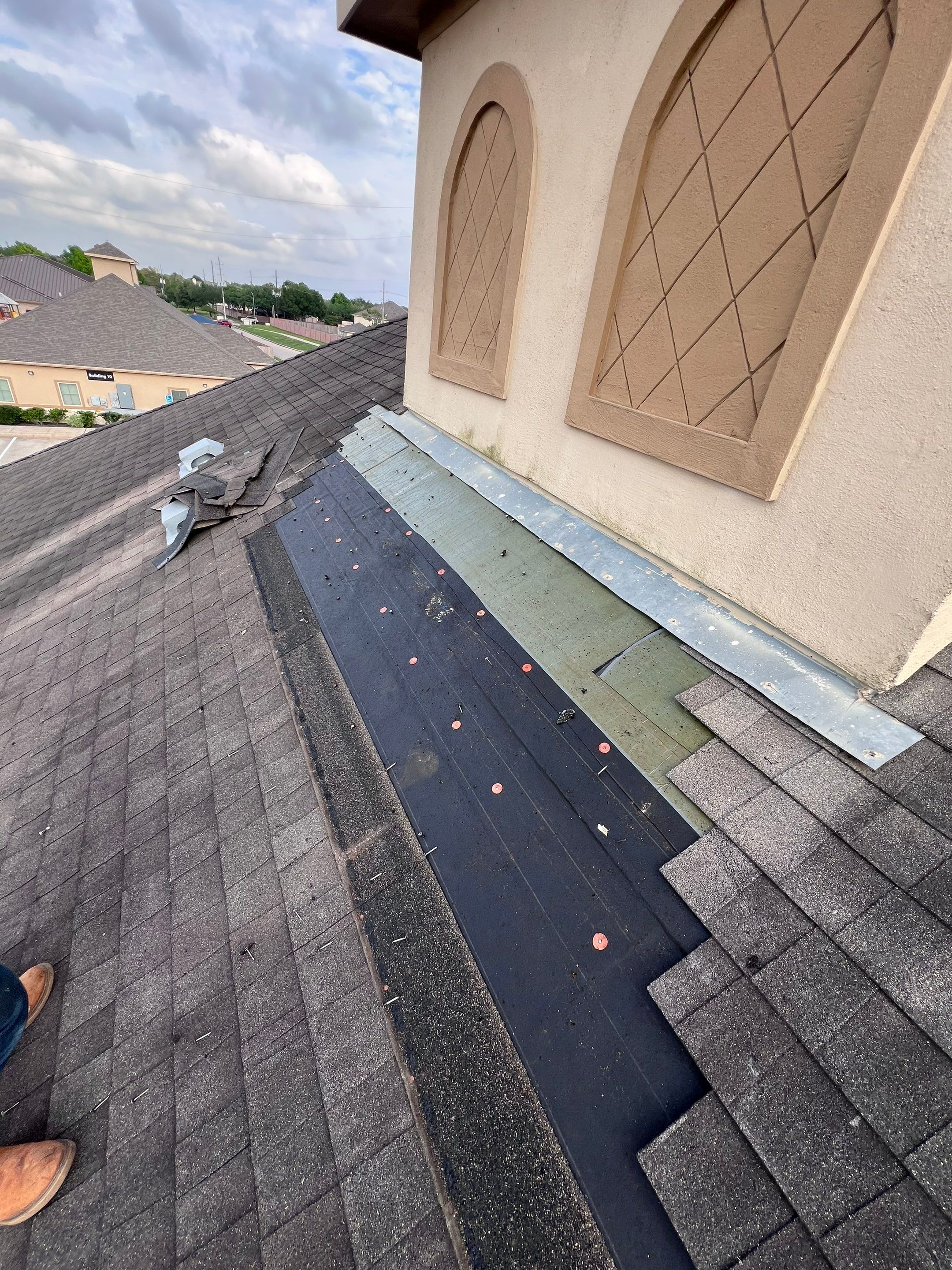 Residential Roofing Repair using Owen's Corning Duration (Lifetime) Shingles by Roof Repair Company