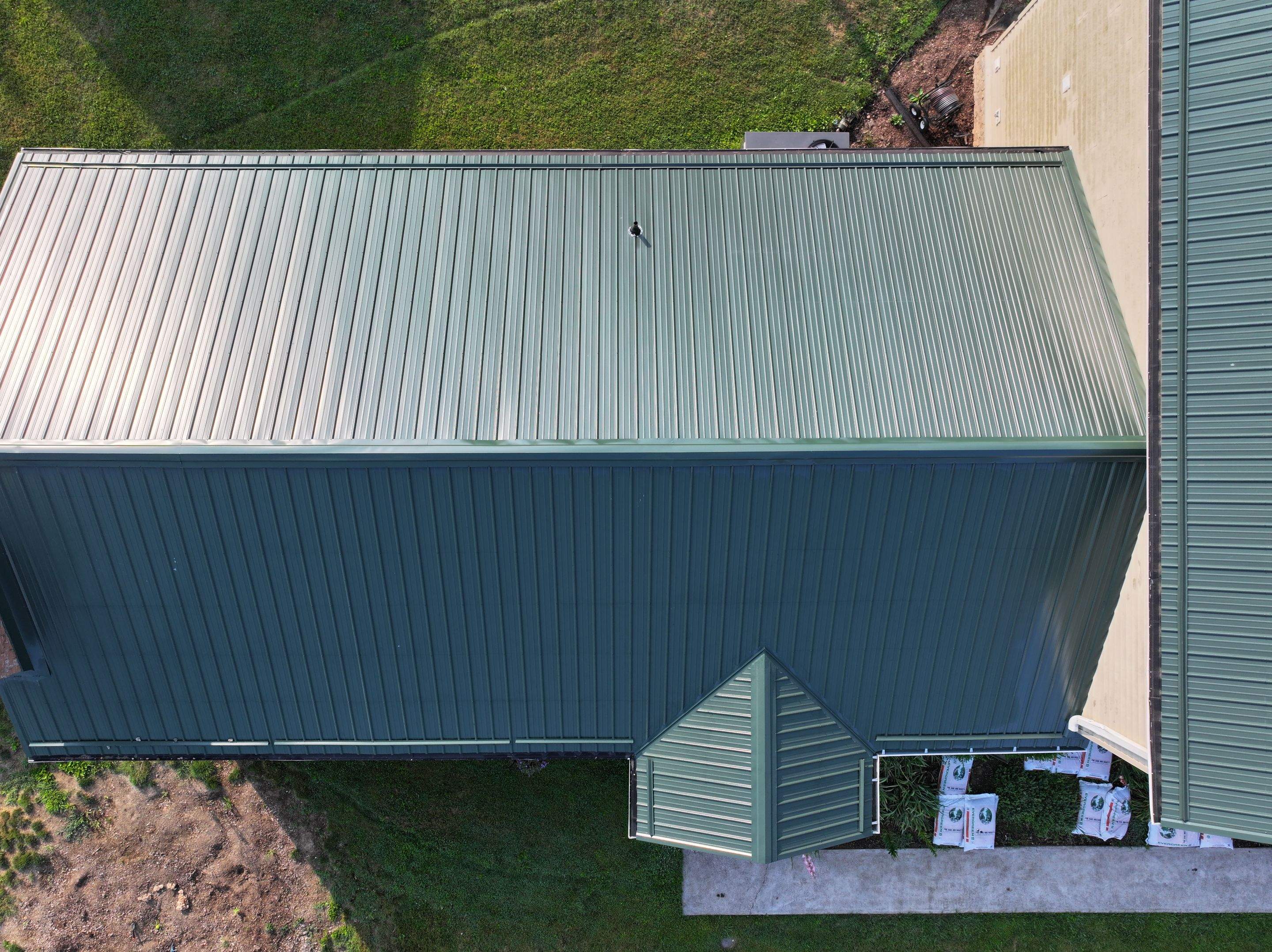 Vinson Residence by Omnia Roofing