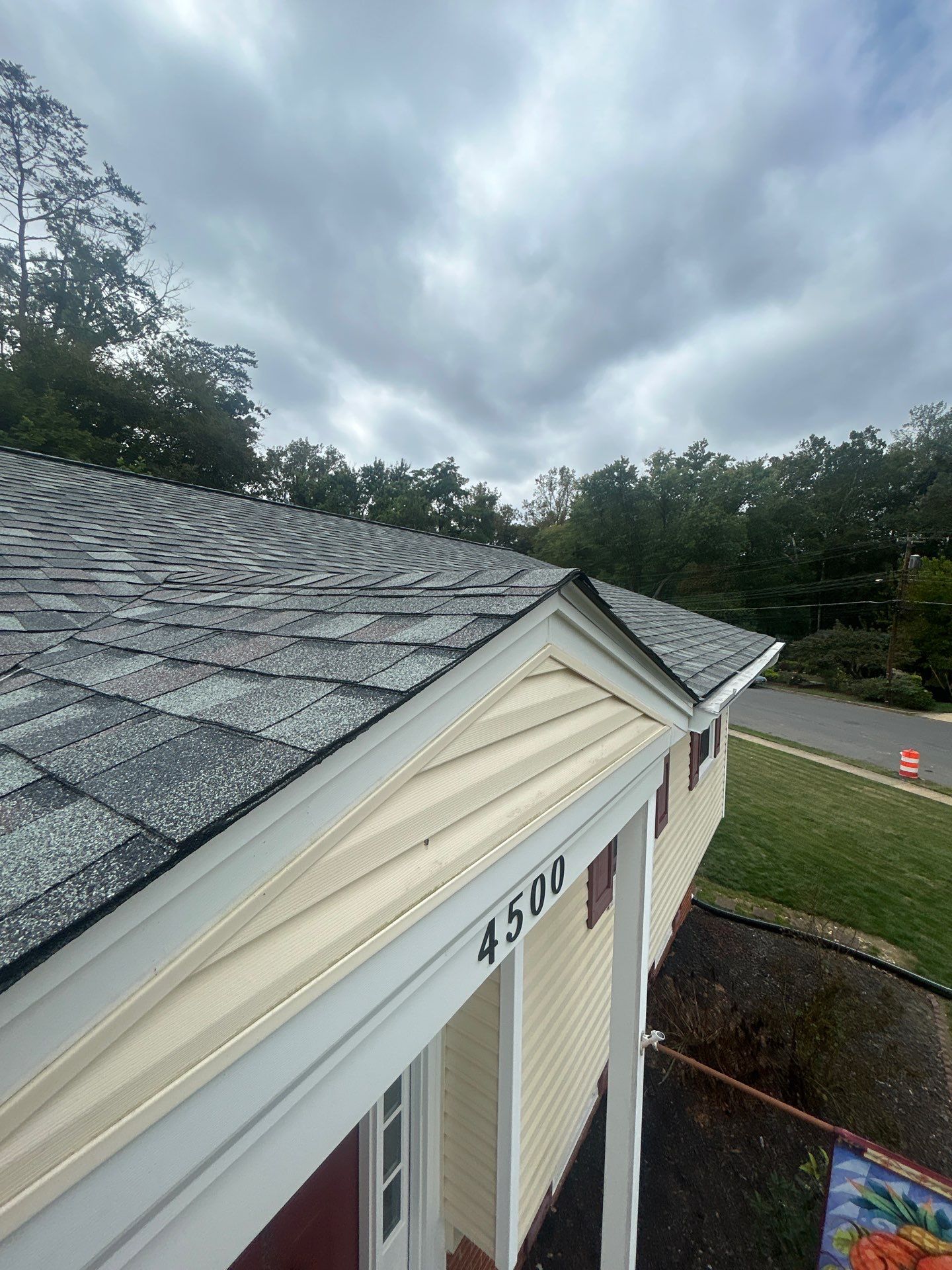 Falls Church : Residential Roof Replacement with CertainTeed Landmark Pro in Max Def Heather Blend by RM Banning, Inc.