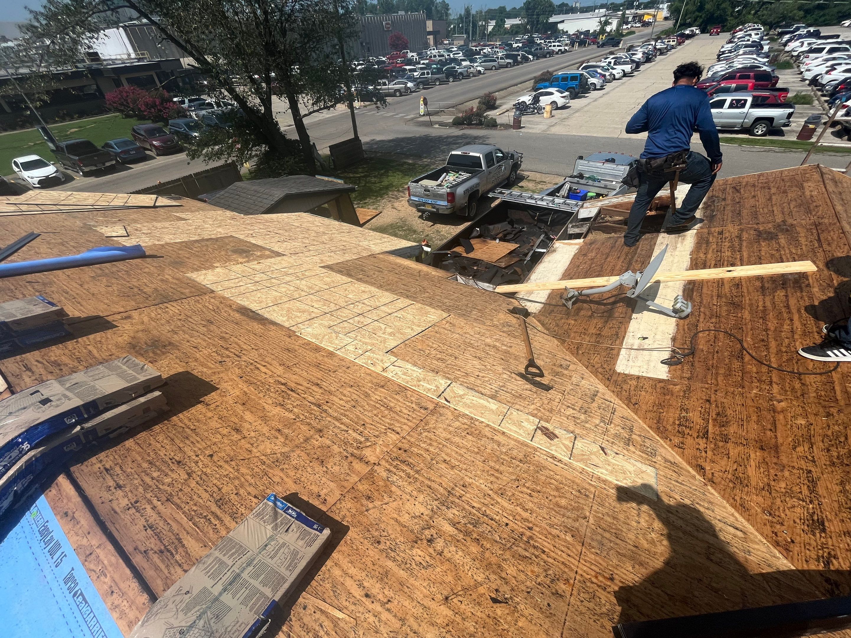 Residential Reroof: 25 Year 3-Tab Shingle by Hostetler Roofing