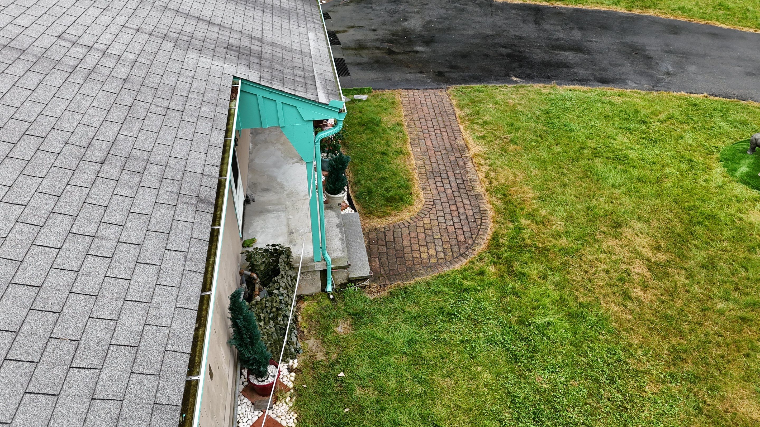 Roof Replacement with Gutter Guards – Westford, MA by Mighty Dog Roofing of Greater Middlesex County