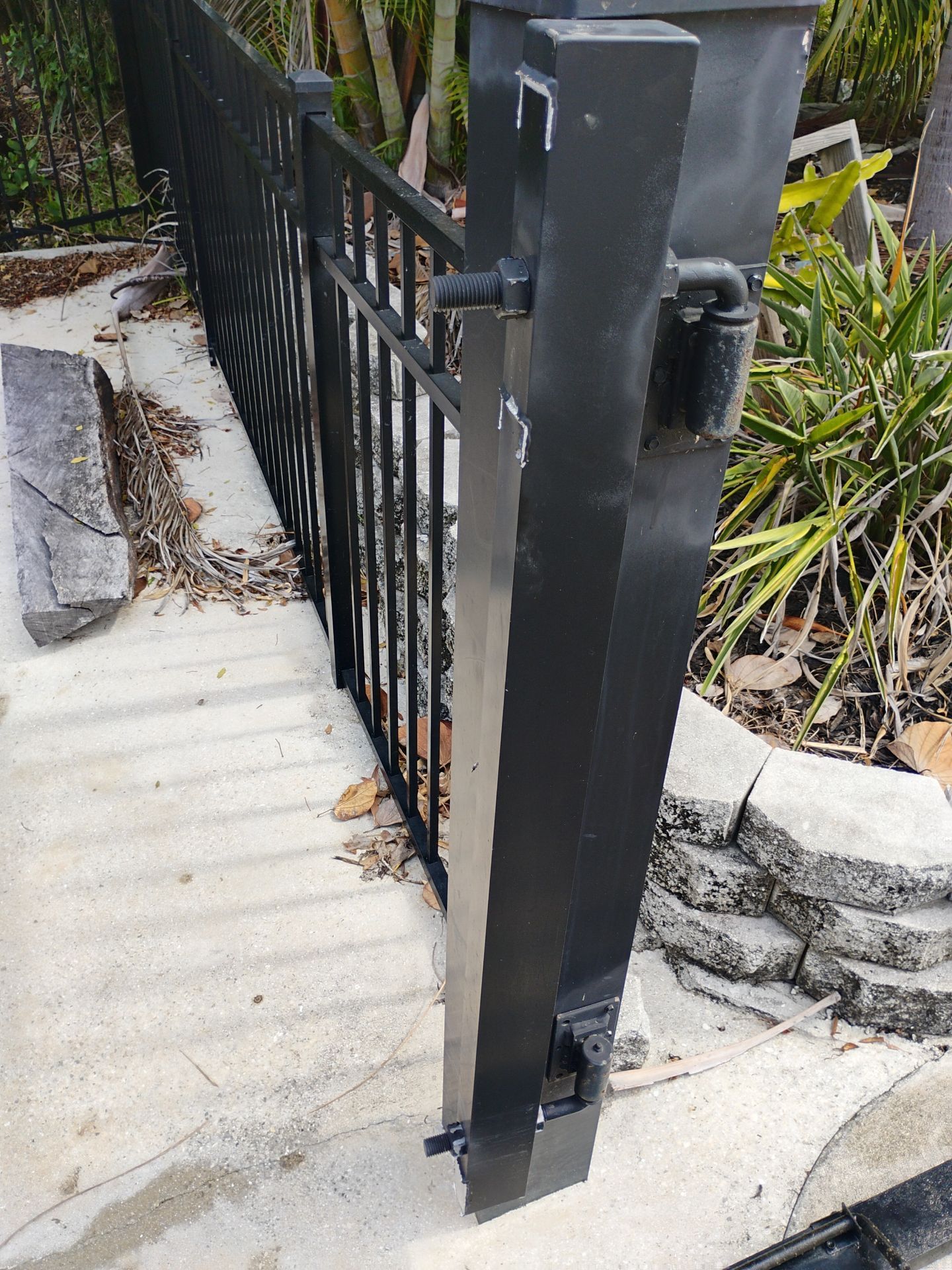 Aluminum Gate Repair by True Fence LLC