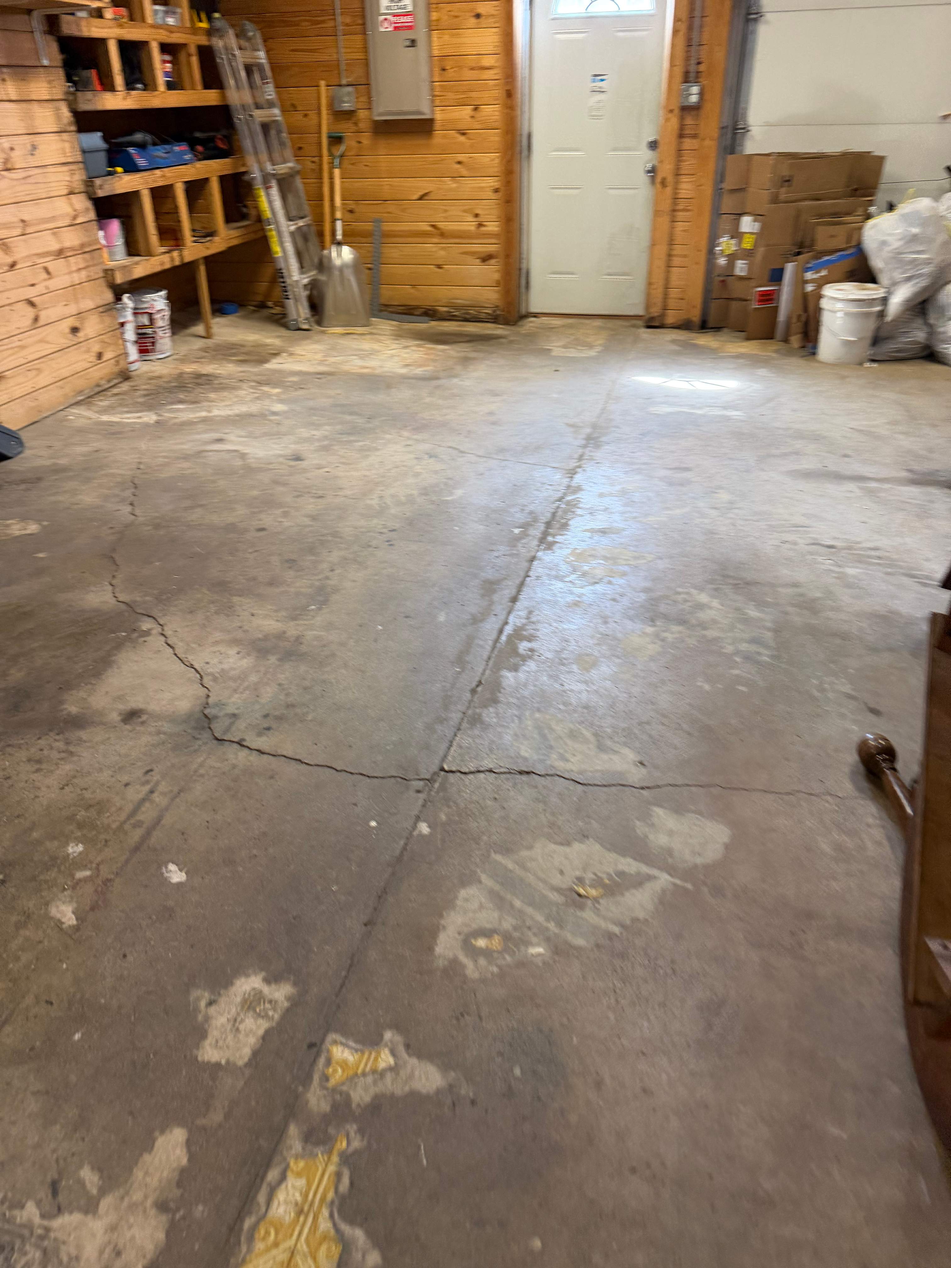 Commercial Epoxy Flake Floor Coating in Emmetsburg, Iowa by Select Painting, Coatings & Garage Cabinets