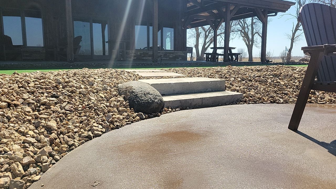 Putting Green / Driving Range / Entertaining space. by New Horizon Landscapes