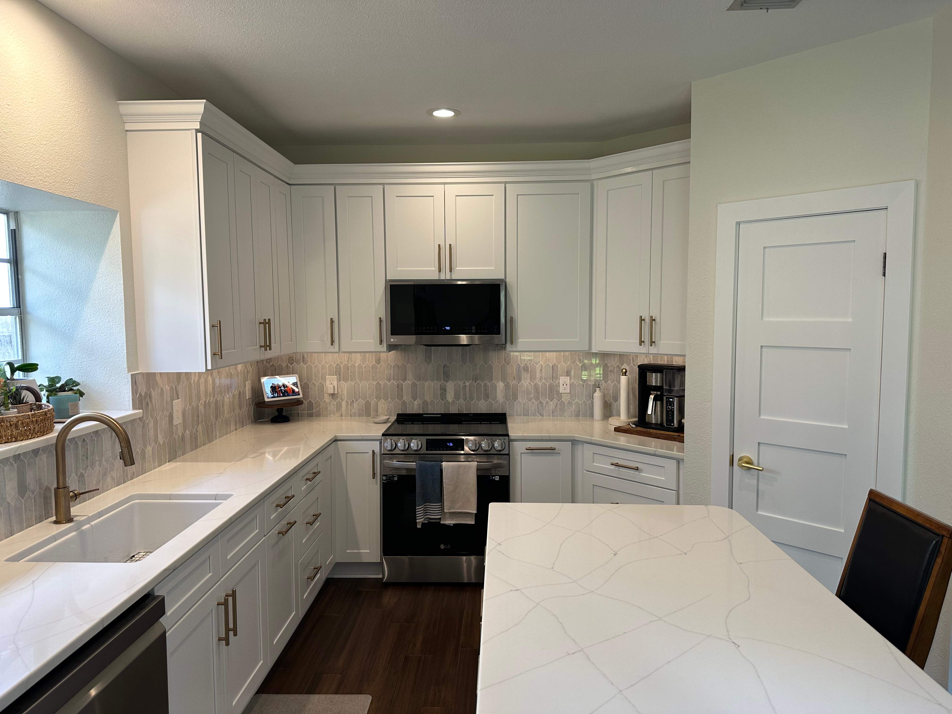 Churchill Estates Kitchen Remodel | Bright White Kitchen in San Antonio by Legacy Bath and Kitchen 