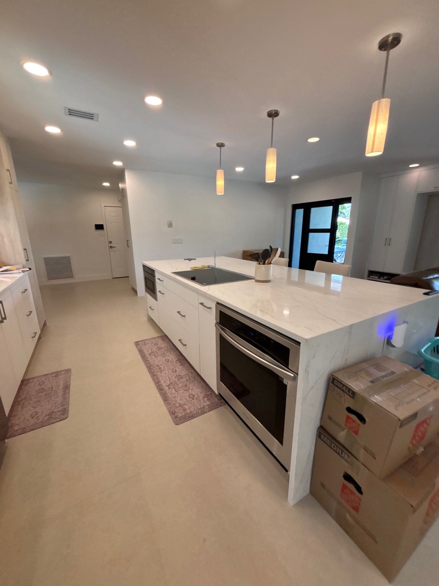 48x48 Flooring - East Boca Raton by Hevi Tile